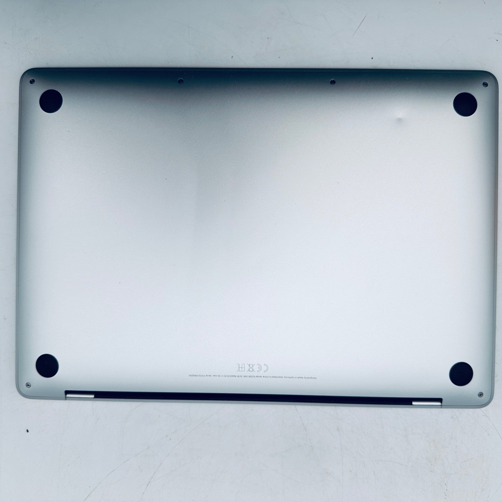 M1 MacBook Pro 13-Inch Touch Bar 8-Core CPU 8-GPU 8GB Ram 256GB SSD In Silver