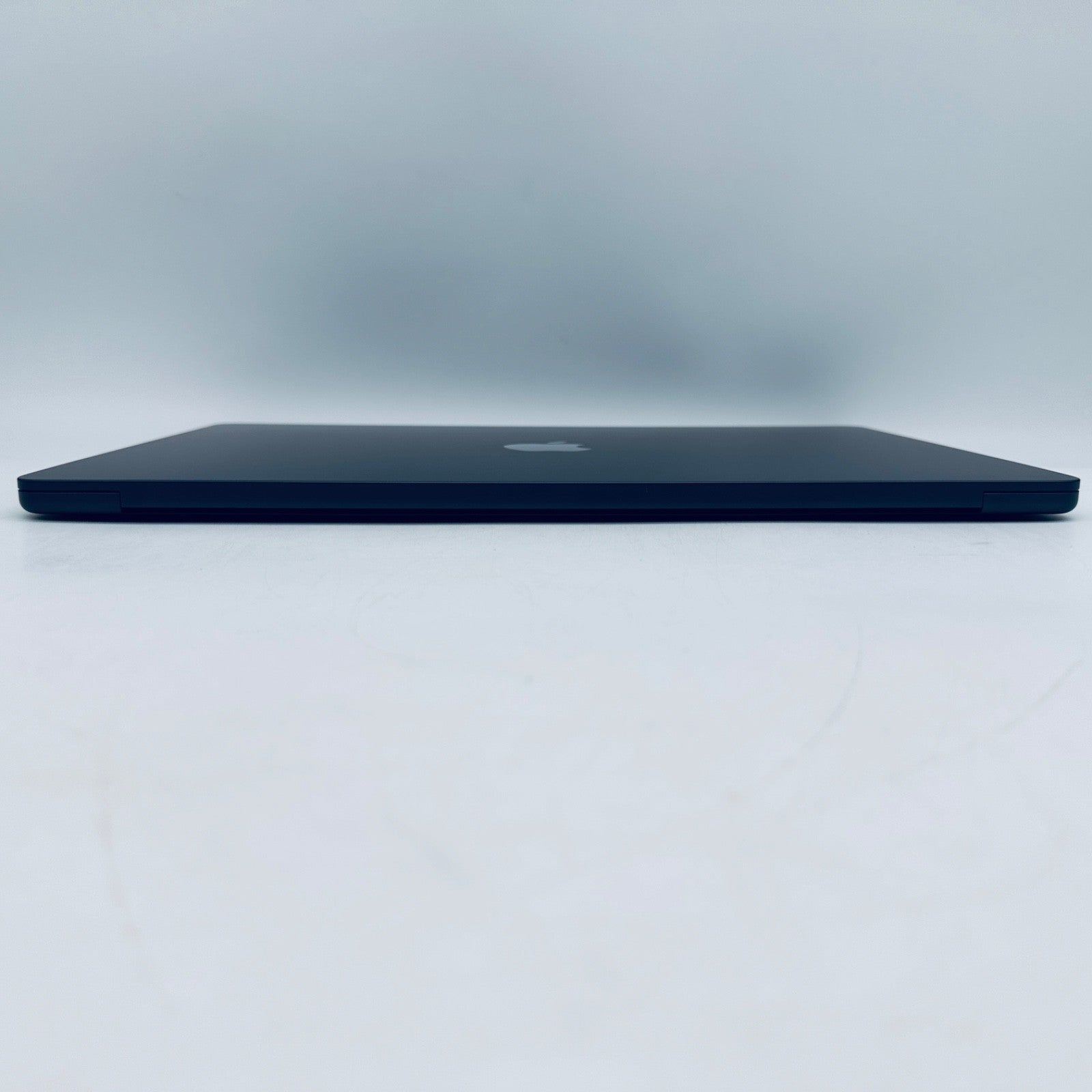 MacBook Air 15-Inch M2 8-Core CPU 10-Core GPU 8GB 512GB Midnight Blue + Warranty