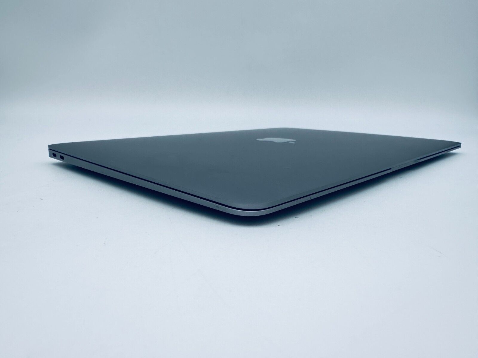 Apple MacBook Air 13" Retina M1 8-Core CPU 7-Core GPU 8GB Ram 256GB SSD Sp Grey