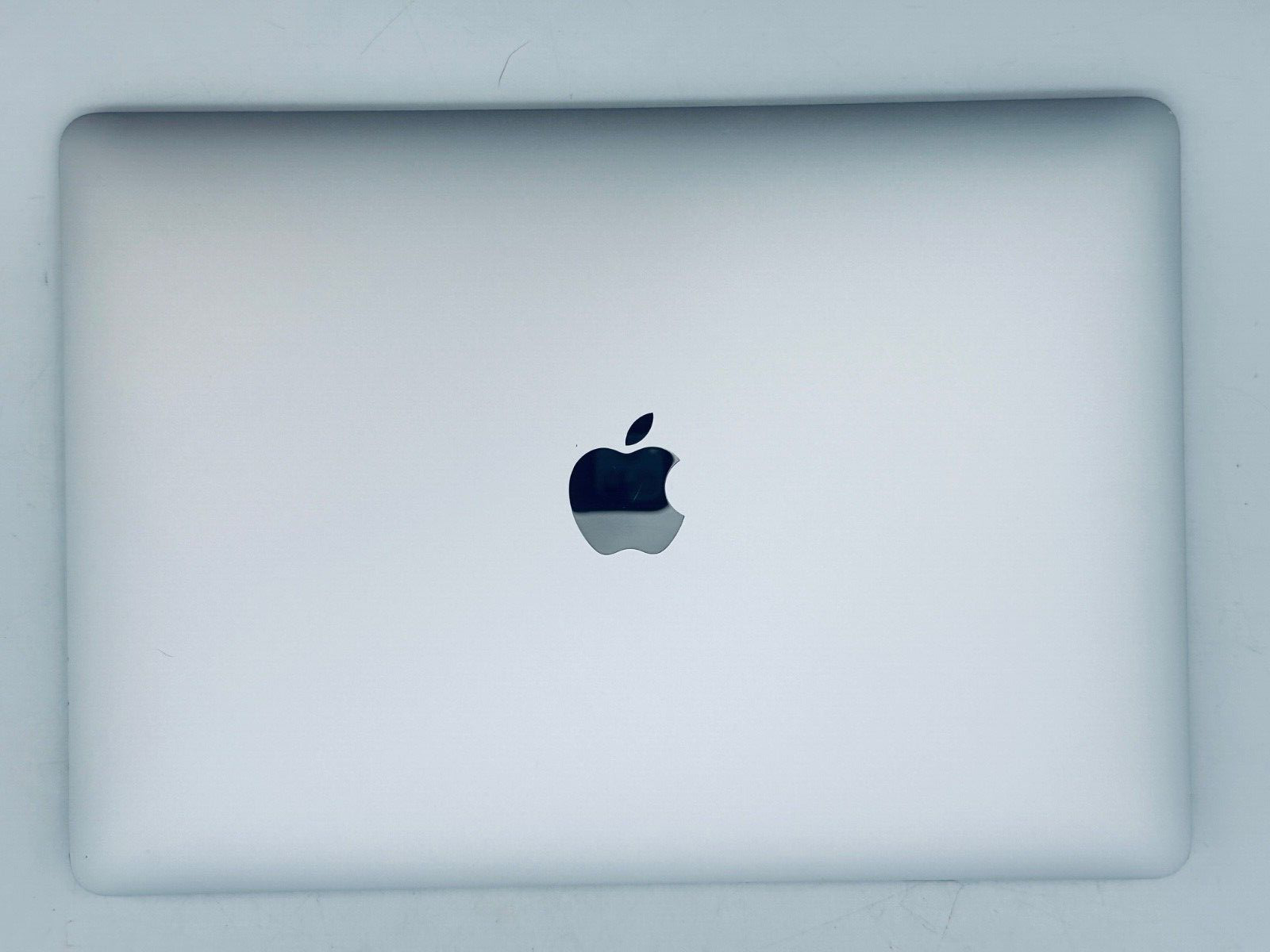 Apple MacBook Air 13-Inch Retina 2020 Intel i3 CPU, 8GB Ram 256GB SSD In Silver
