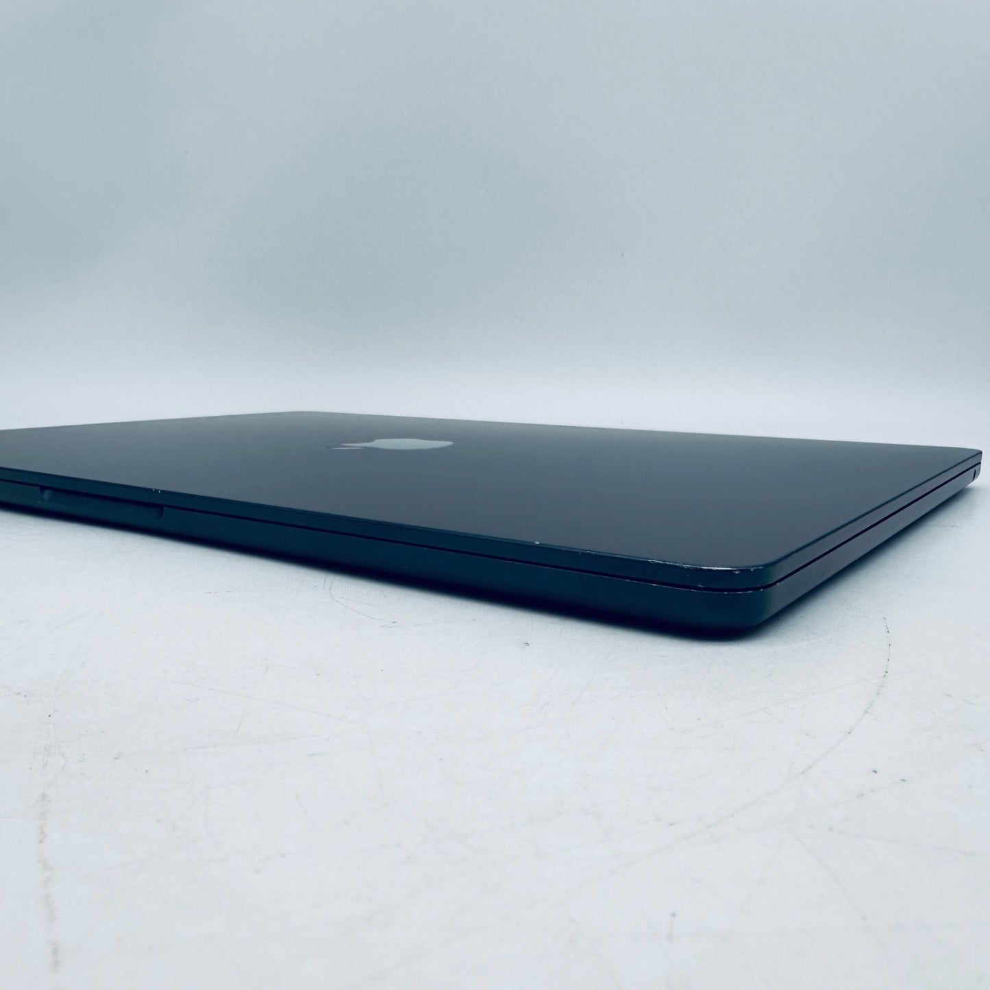 Apple MacBook Air 15-Inch M2 8-Core CPU 10-Core GPU 16GB 1TB SSD Midnight Blue