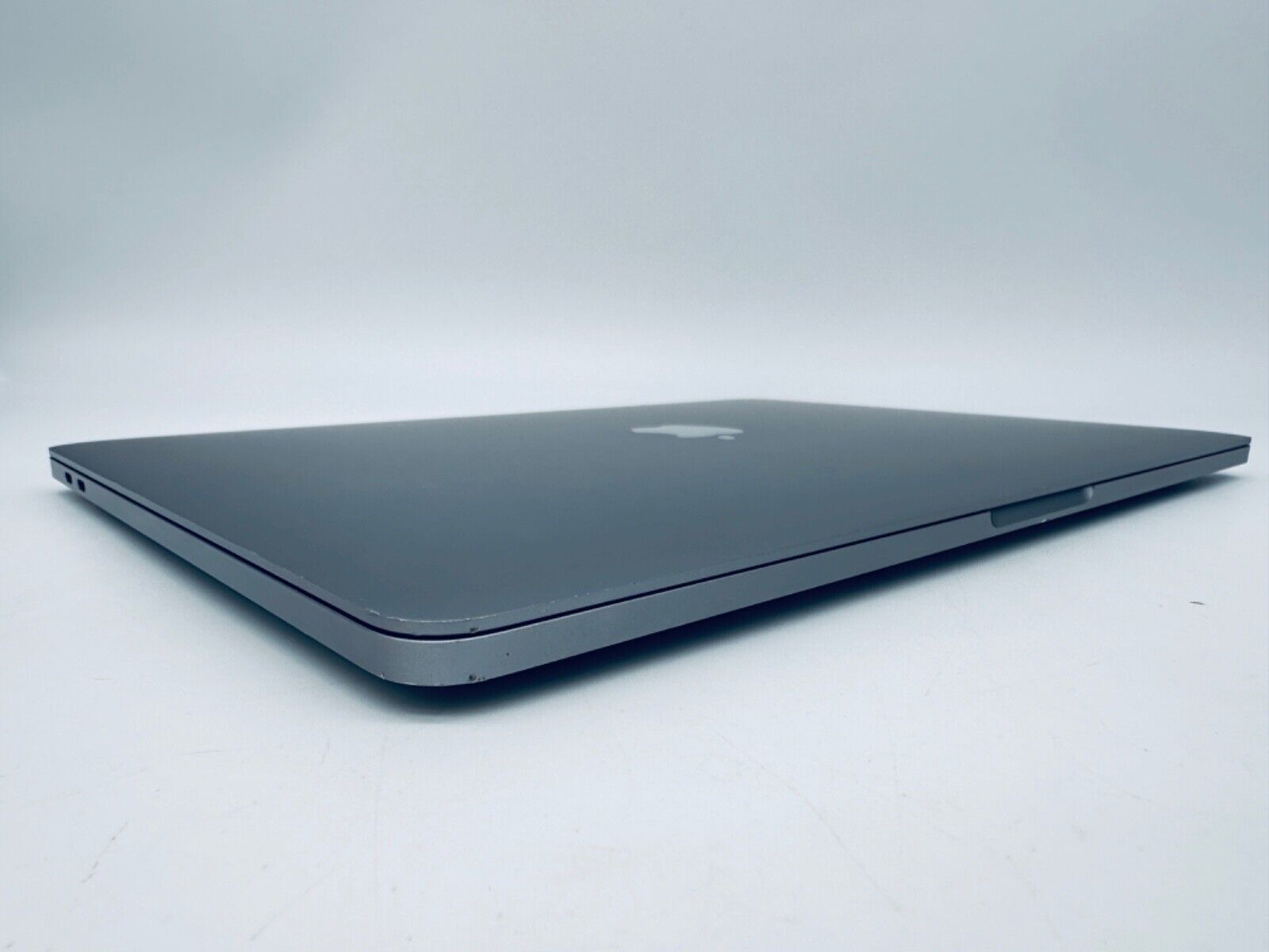 Apple M1 MacBook Pro 13-Inch Touch Bar 8-Core CPU 8-GPU 8GB Ram 512GB SSD Grey