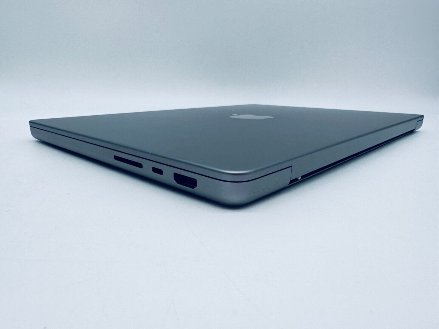 Apple MacBook Pro 14" 2021 M1 Pro 8-Core CPU 14-Core GPU 16GB 512GB SSD