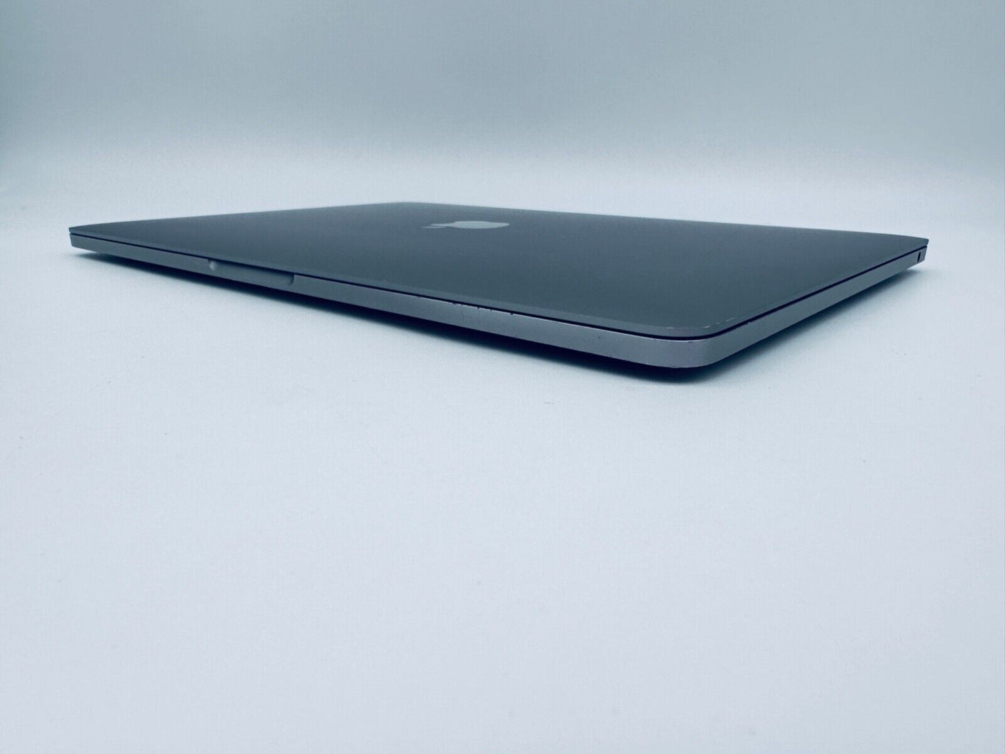 Apple MacBook Pro 13" Inch 2017 Core i7 2.5ghz, 16GB RAM, 1TB SSD