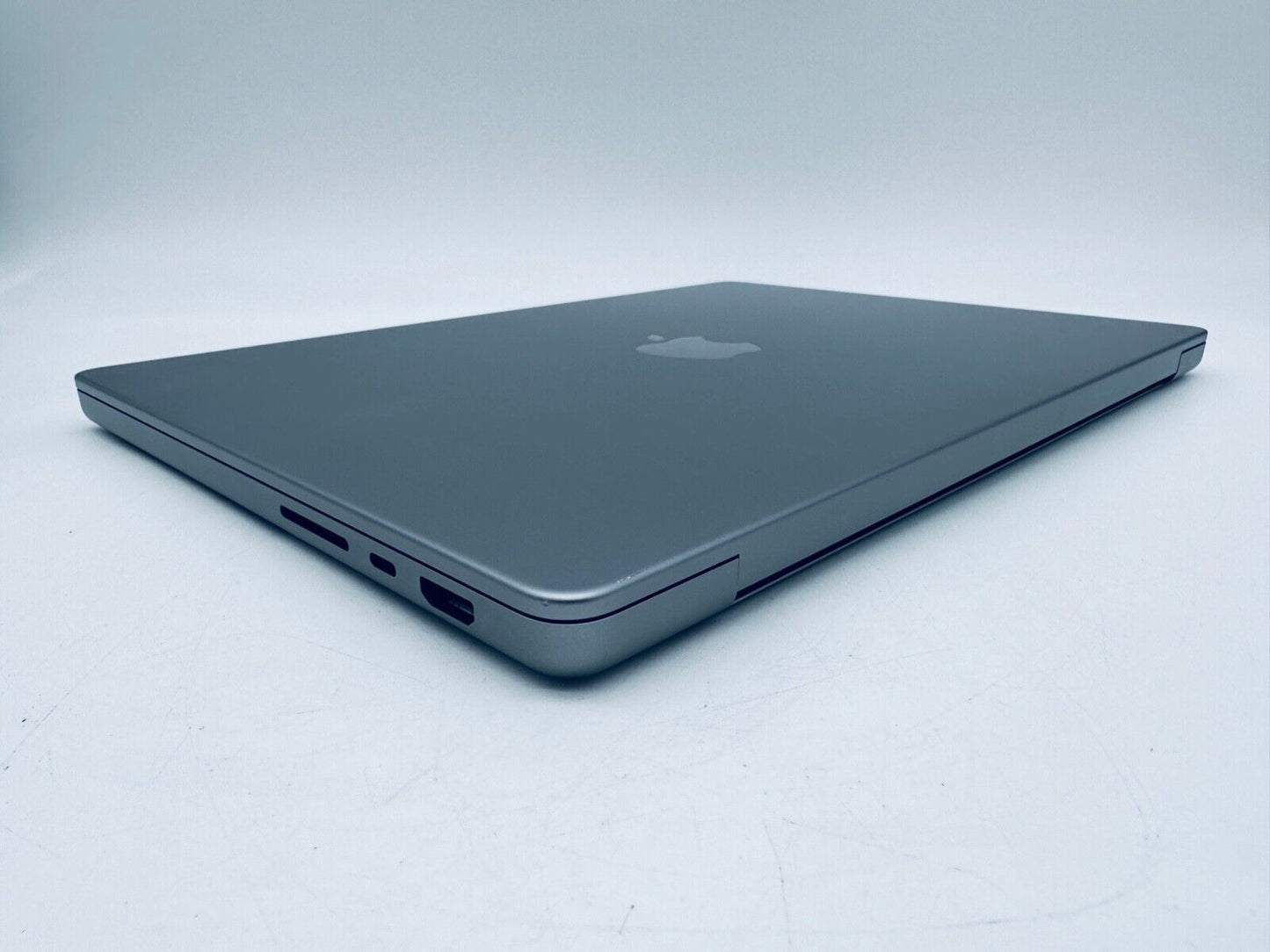 Apple MacBook Pro 14" 2021 M1 Max 10-Core CPU, 32-Core GPU, 64GB RAM, 512GB SSD