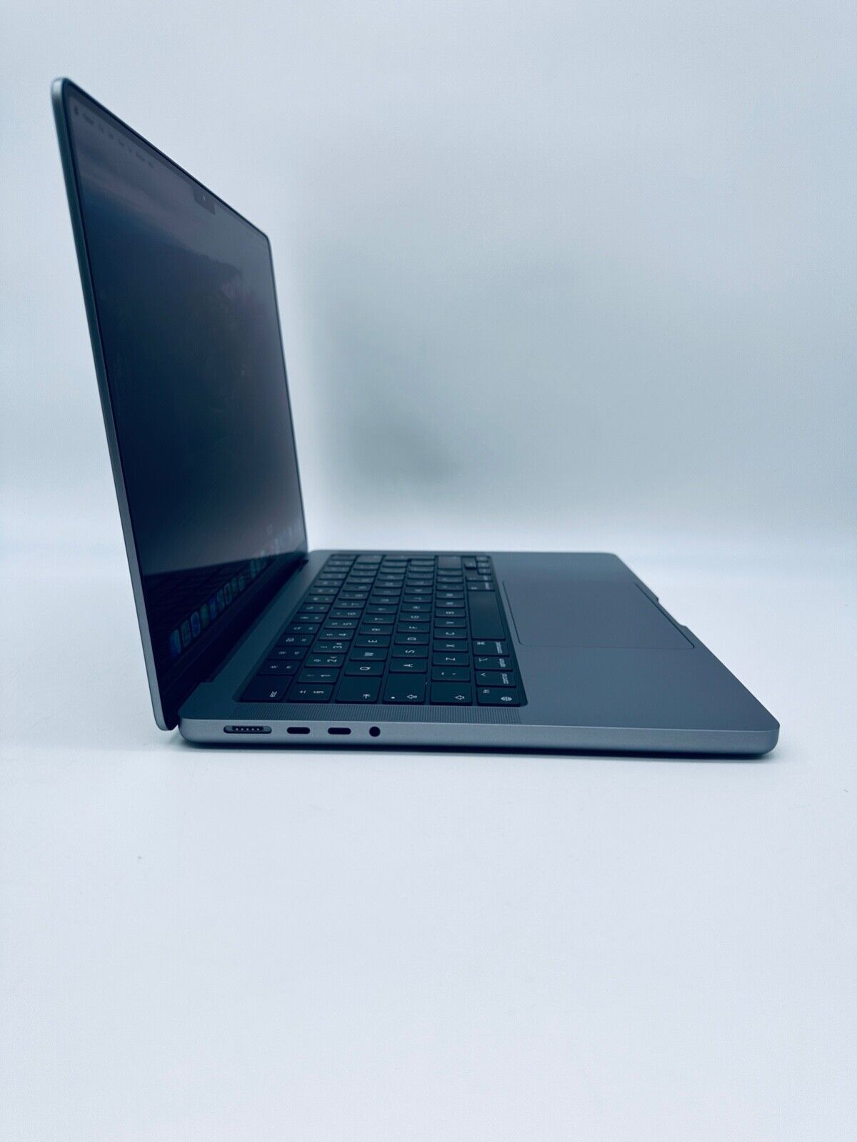 Apple MacBook Pro 14" 2021 M1 Pro 8-Core CPU 14-Core GPU 16GB 512G