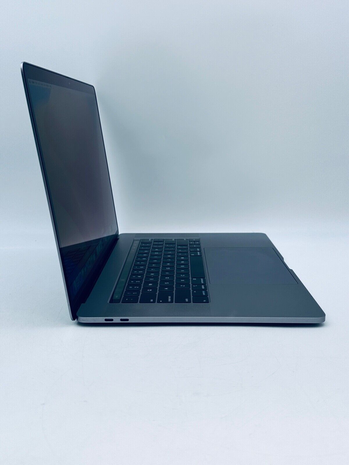 Apple MacBook Pro 15" 2019 Touch Bar ID i9 8-Core 2.4Ghz 32GB 1TB SSD