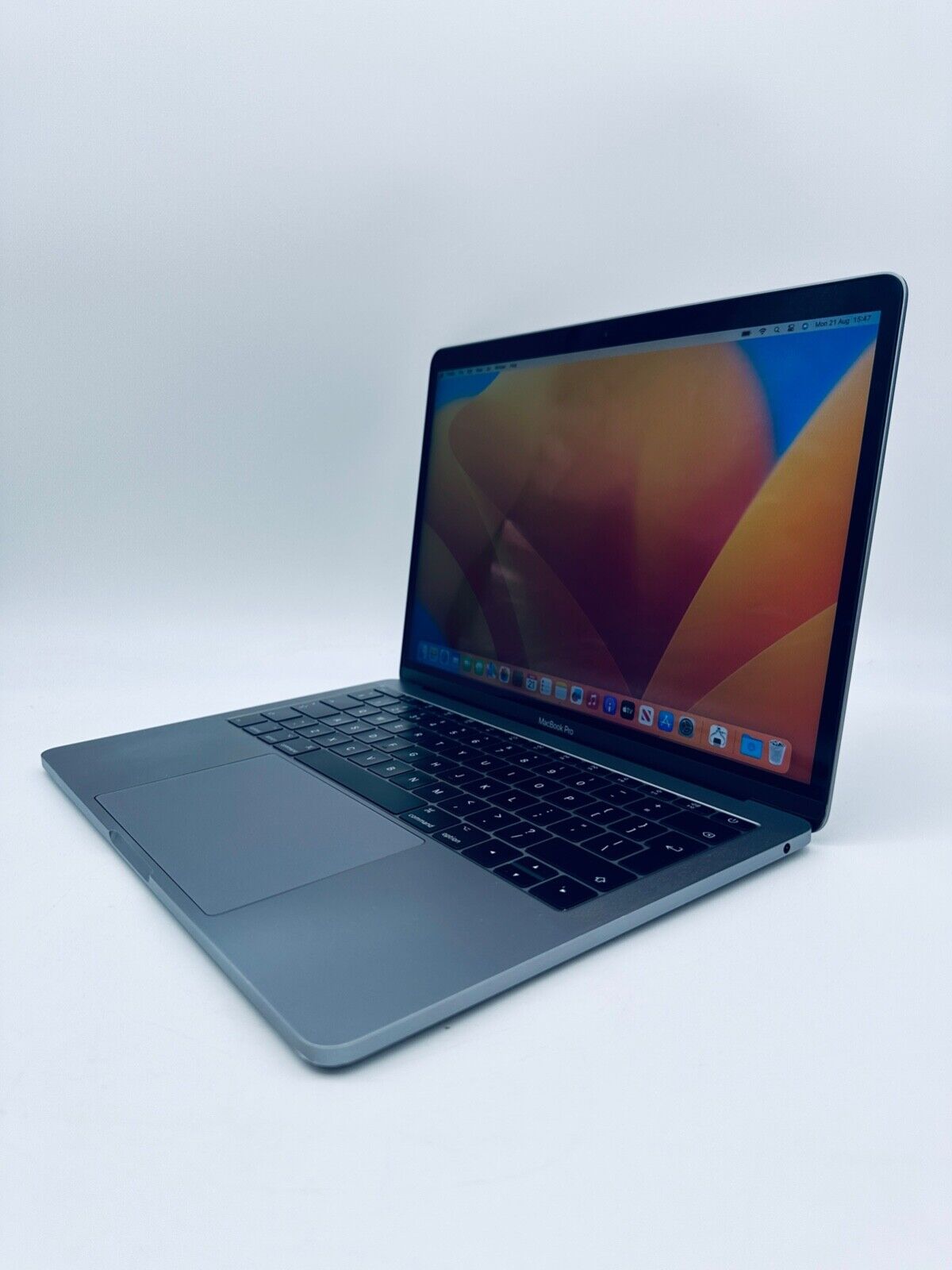 Apple MacBook Pro 13" 2017 Intel Core i5 2.3Ghz 16GB 512GB SSD In Space Grey