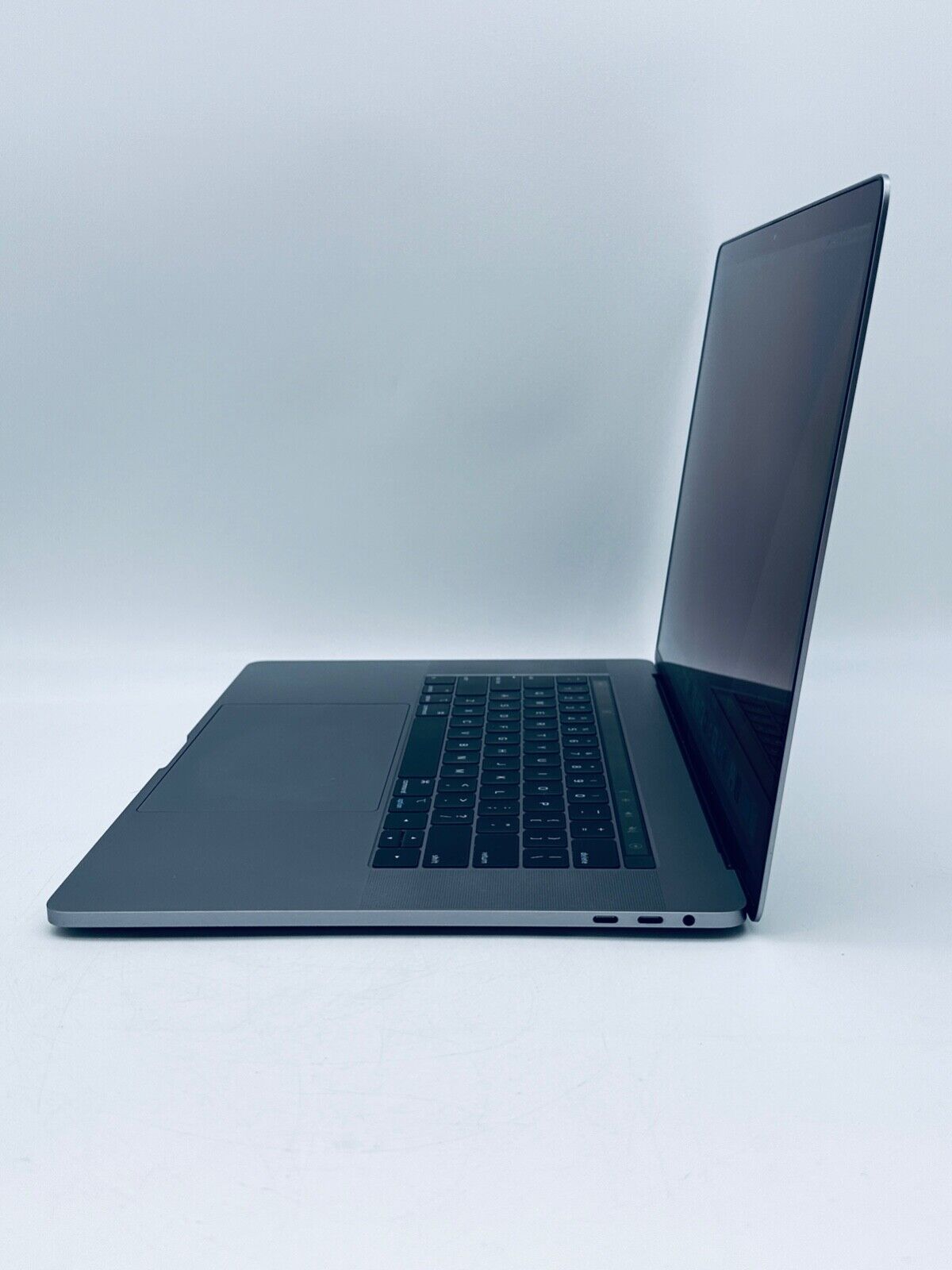 Apple MacBook Pro 15" 2019 Touch Bar ID i9 8-Core 2.4Ghz 32GB 1TB SSD