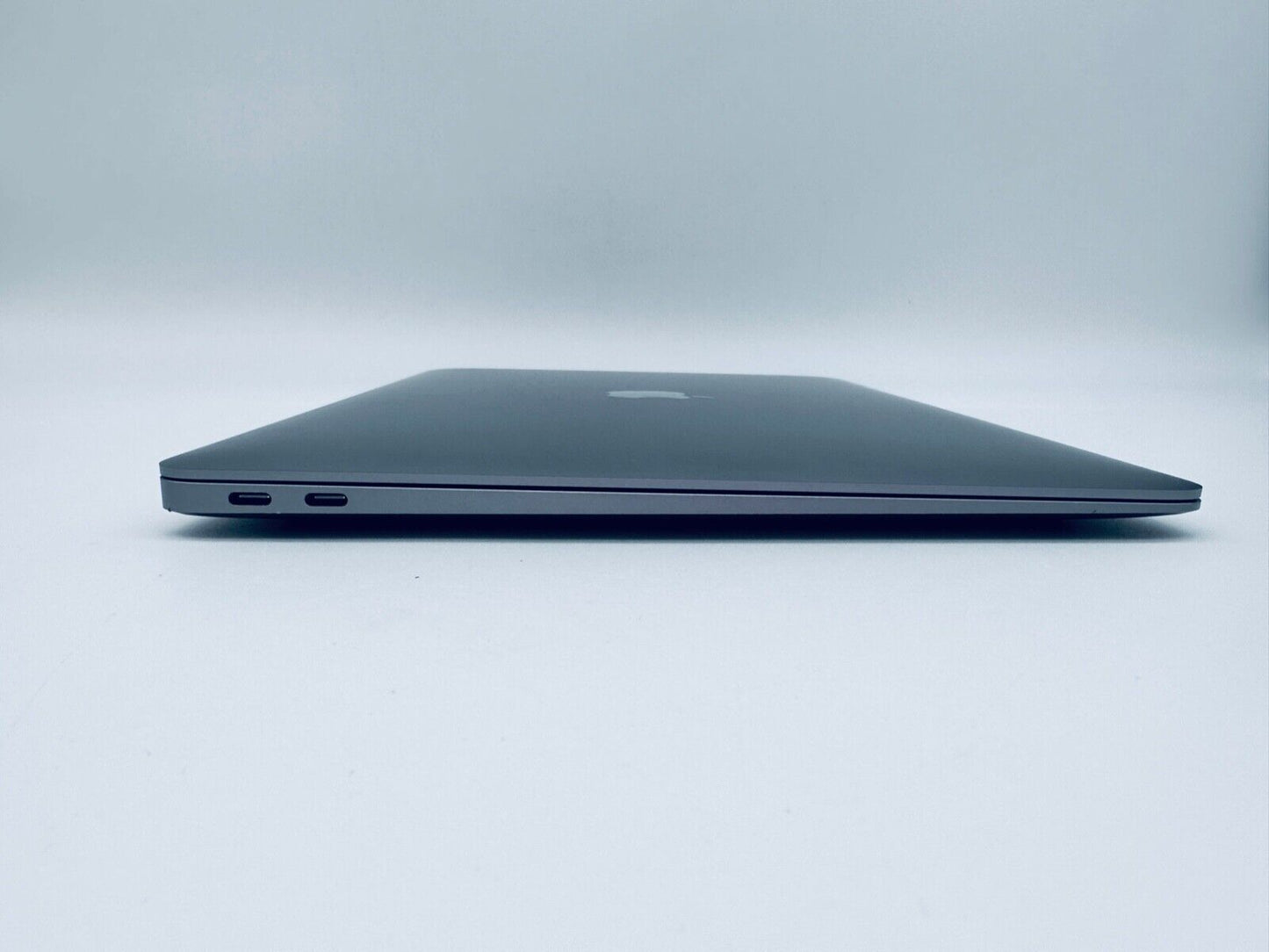 Apple MacBook Air 13" Retina M1 8-Core CPU 7-Core GPU 16GB Ram 256GB SSD