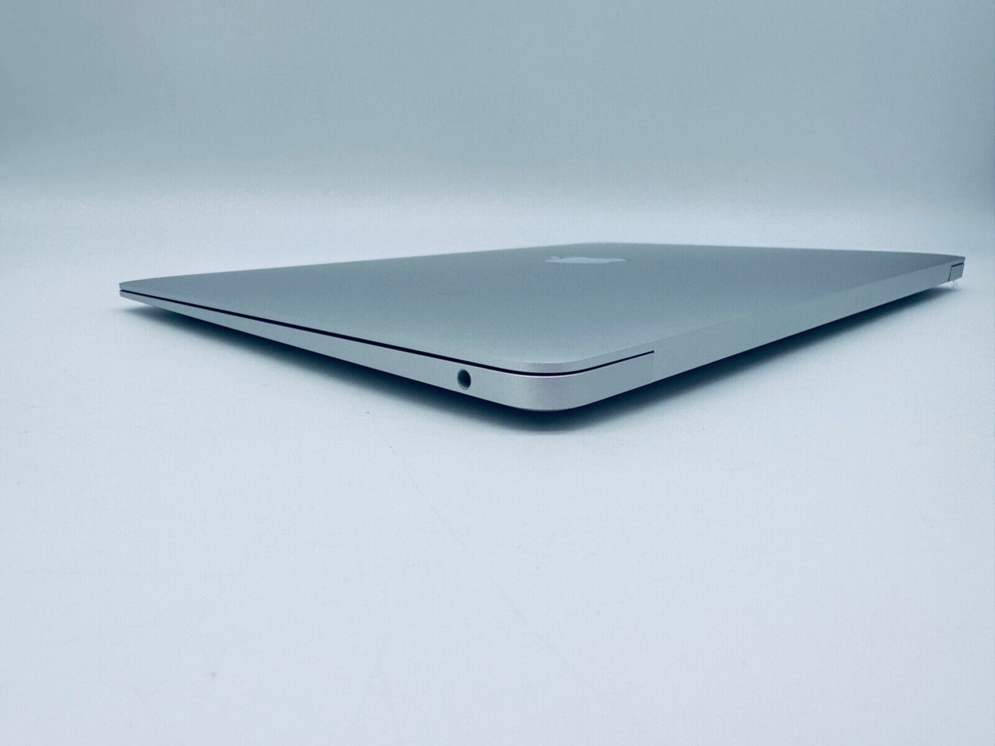 Apple MacBook Air 13" Retina M1 8-Core CPU 7-Core GPU 16GB Ram 256GB SSD