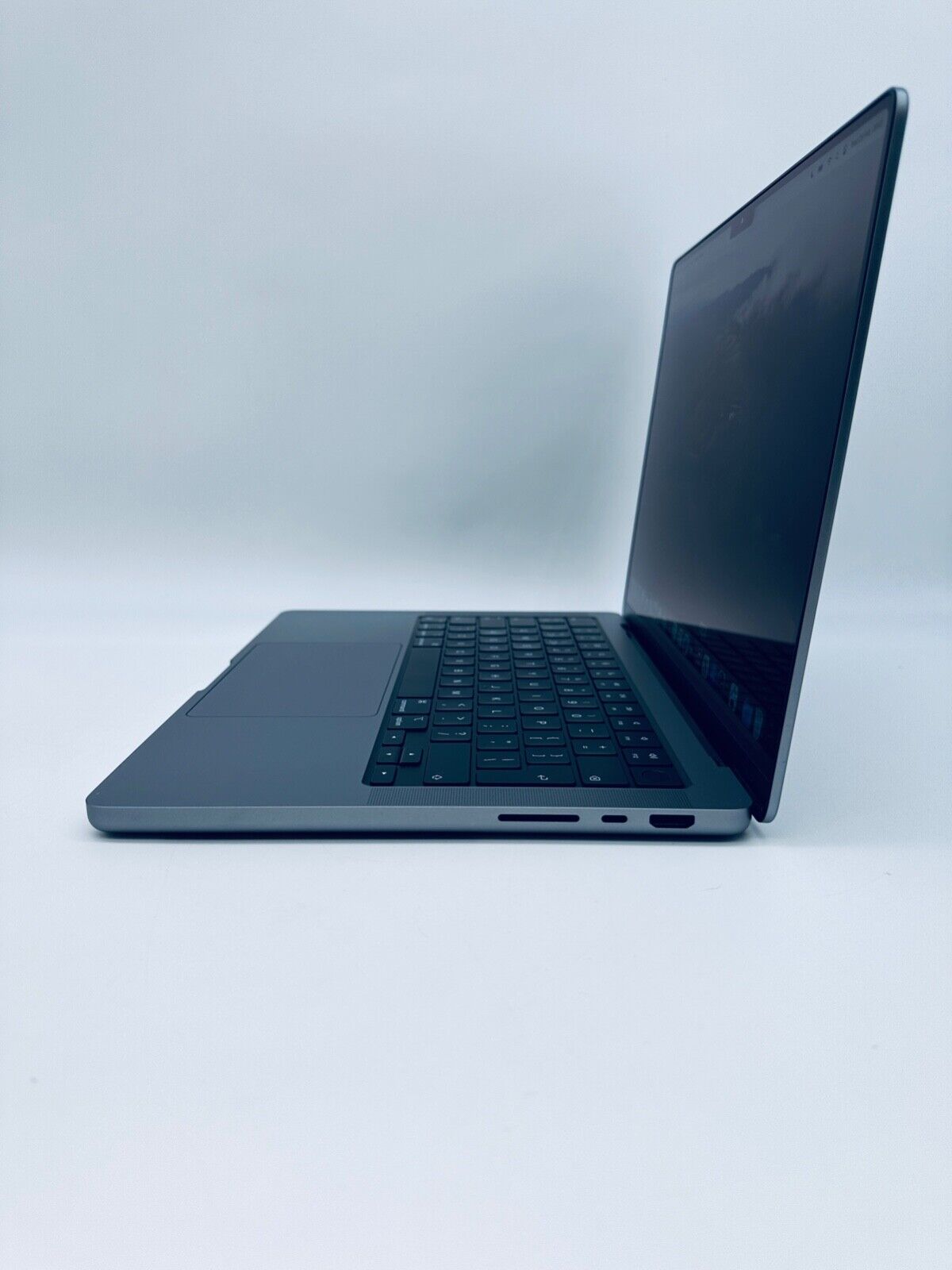 Apple MacBook Pro 14" 2021 M1 Pro 8-Core CPU 14-Core GPU 16GB 512G