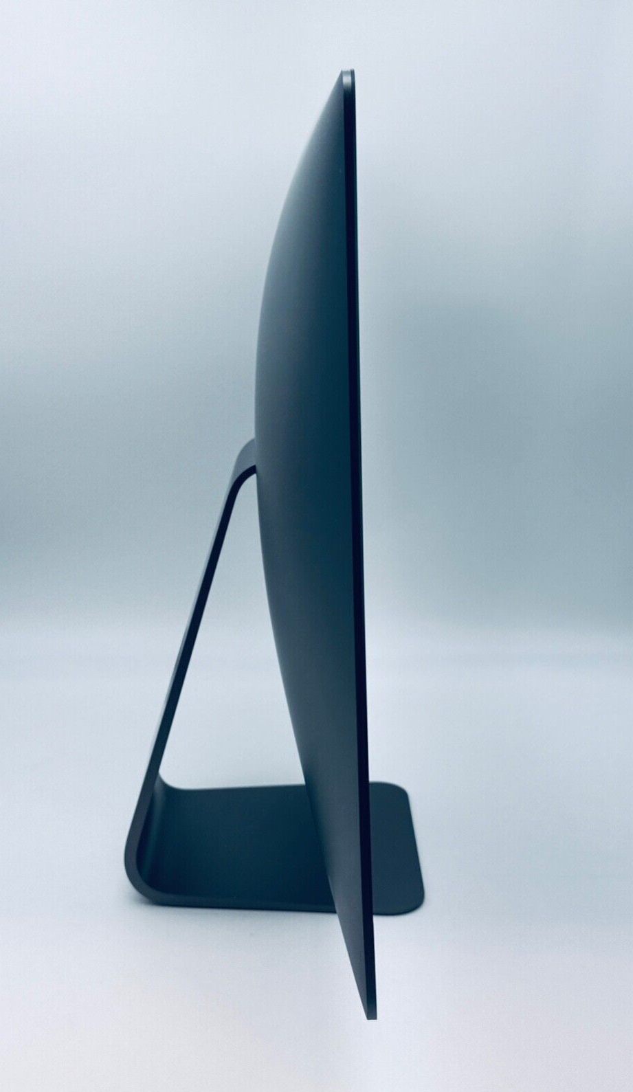 Apple iMac Pro 27" 5K Retina 2017 Intel Xeon 10-Core 3.0Ghz 128GB RAM, 1TB SSD