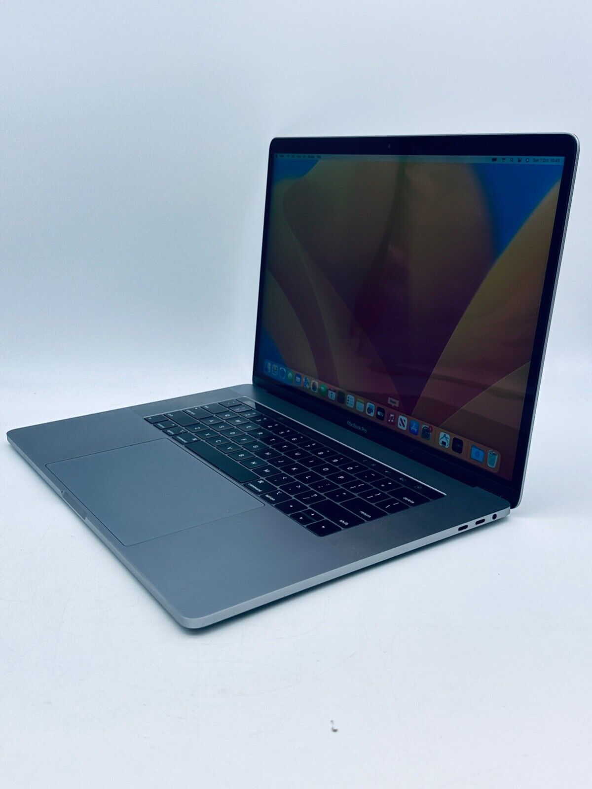 Apple MacBook Pro 15" 2019 Touch Bar ID i9 8-Core 2.4Ghz 32GB 1TB SSD