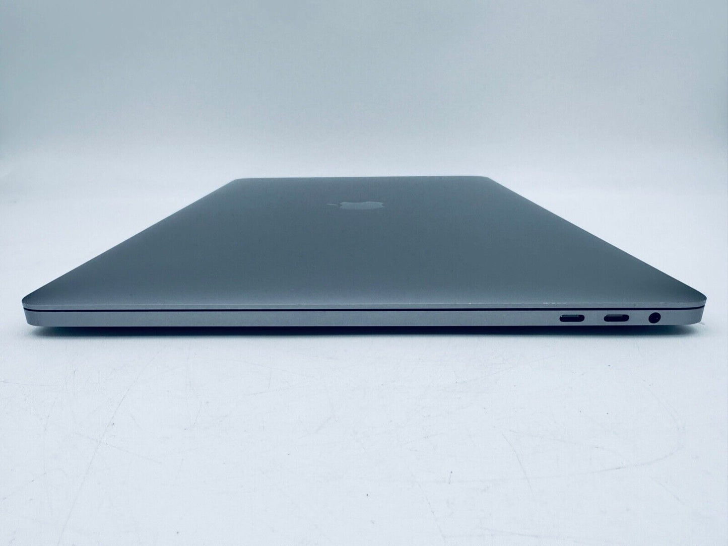 Apple MacBook Pro 15" 2019 Touch Bar ID i9 8-Core 2.4Ghz 32GB 1TB SSD