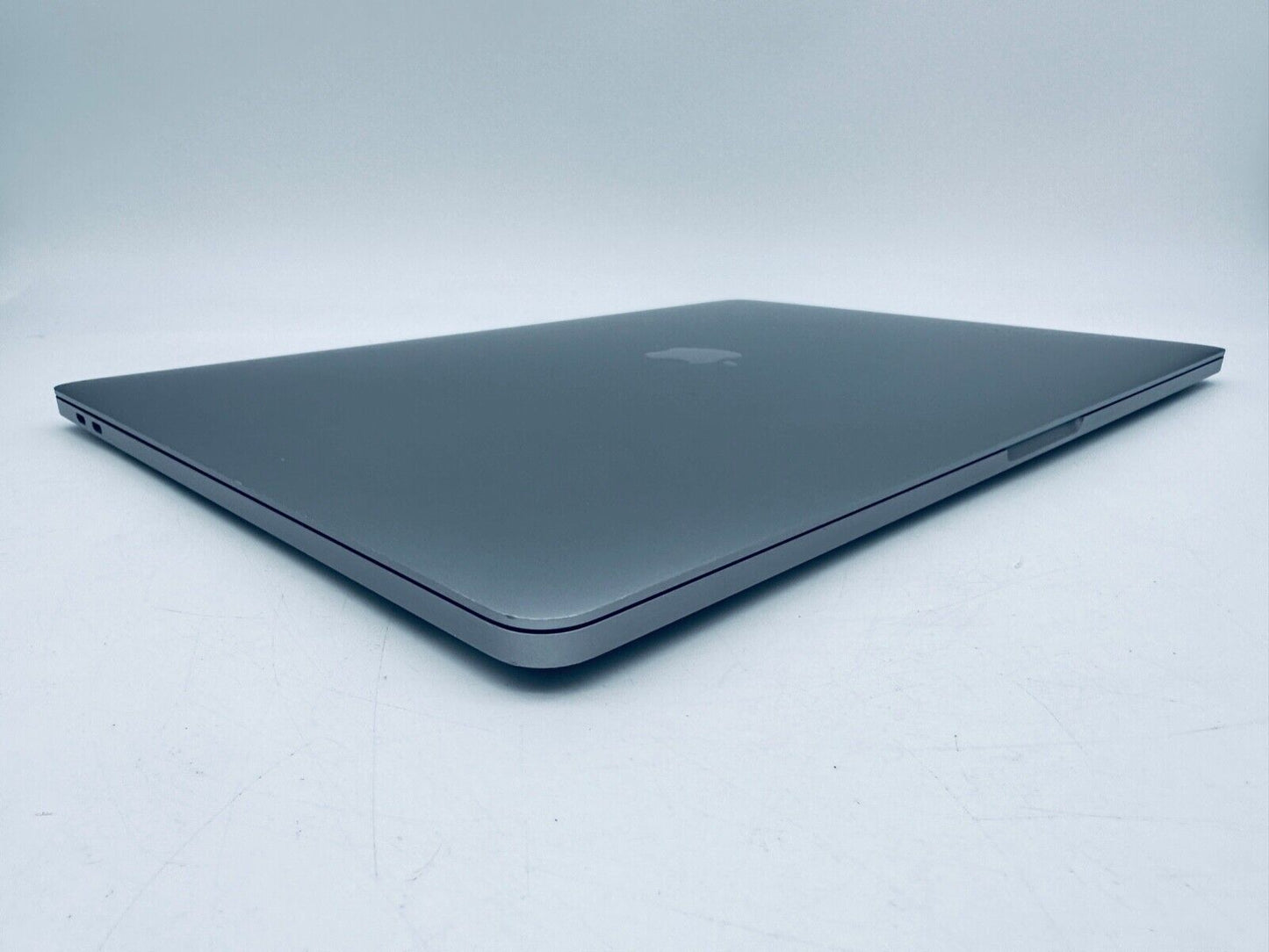 Apple MacBook Pro 15" 2019 Touch Bar ID i9 8-Core 2.4Ghz 32GB 1TB SSD