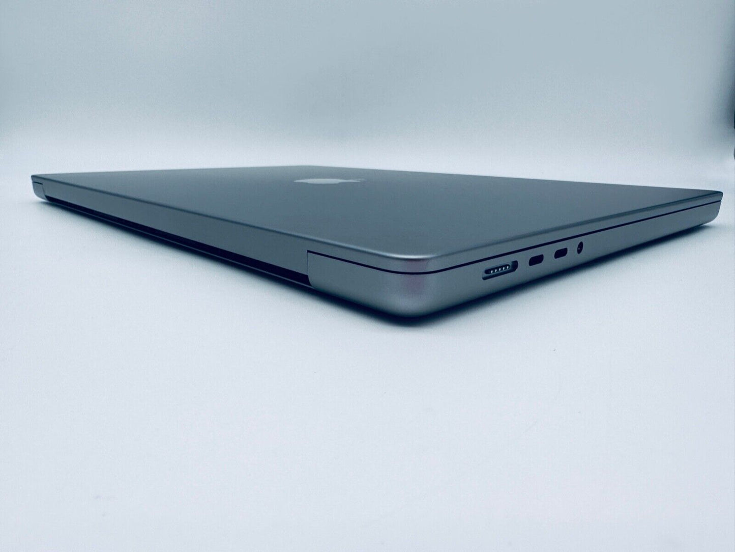 Apple MacBook Pro 16" 2023 M2 Pro 12-Core CPU, 19-Core GPU 16GB 512GB see