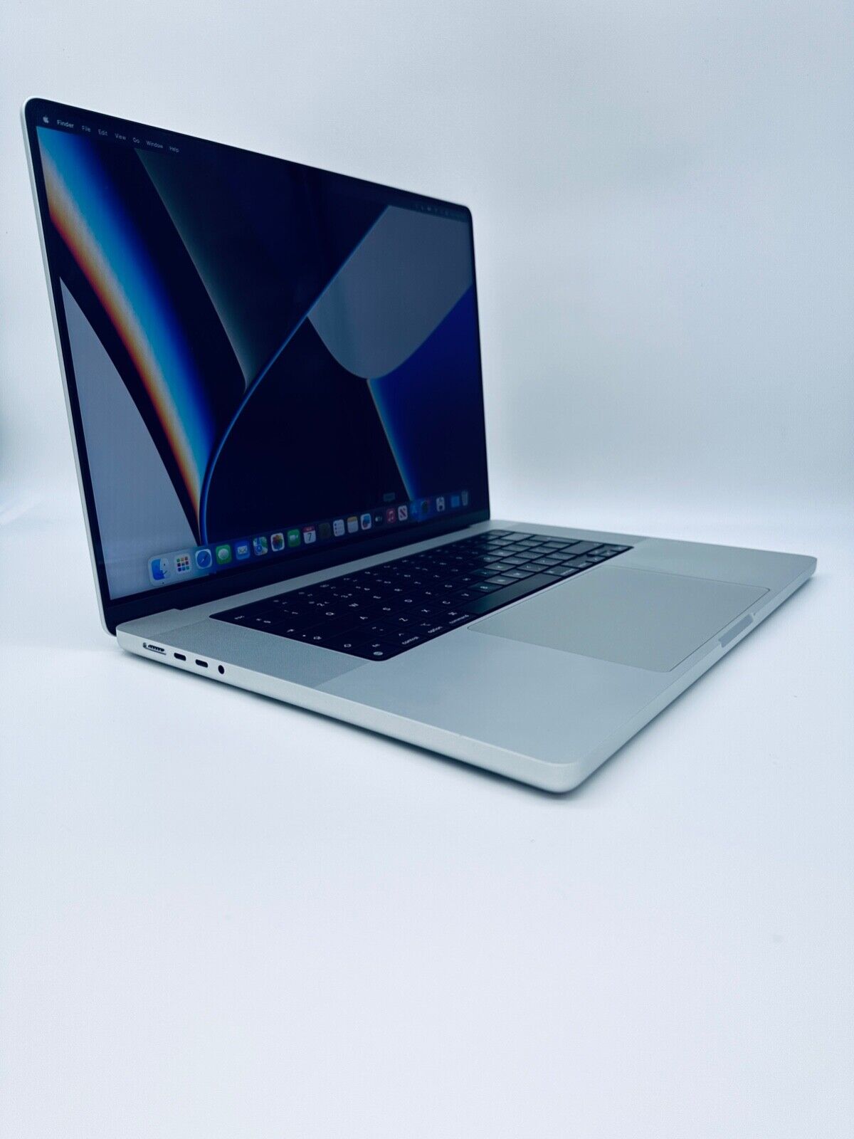 Apple MacBook Pro 16" 2021 M1 Pro 10-Core CPU 16-Core GPU 16GB 512GB SSD