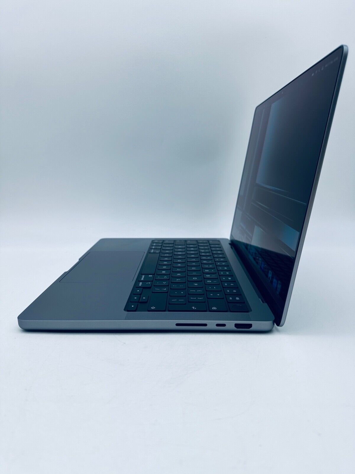 Apple MacBook Pro 14" 2021 M1 Max 10-Core CPU, 32-Core GPU, 64GB RAM, 512GB SSD