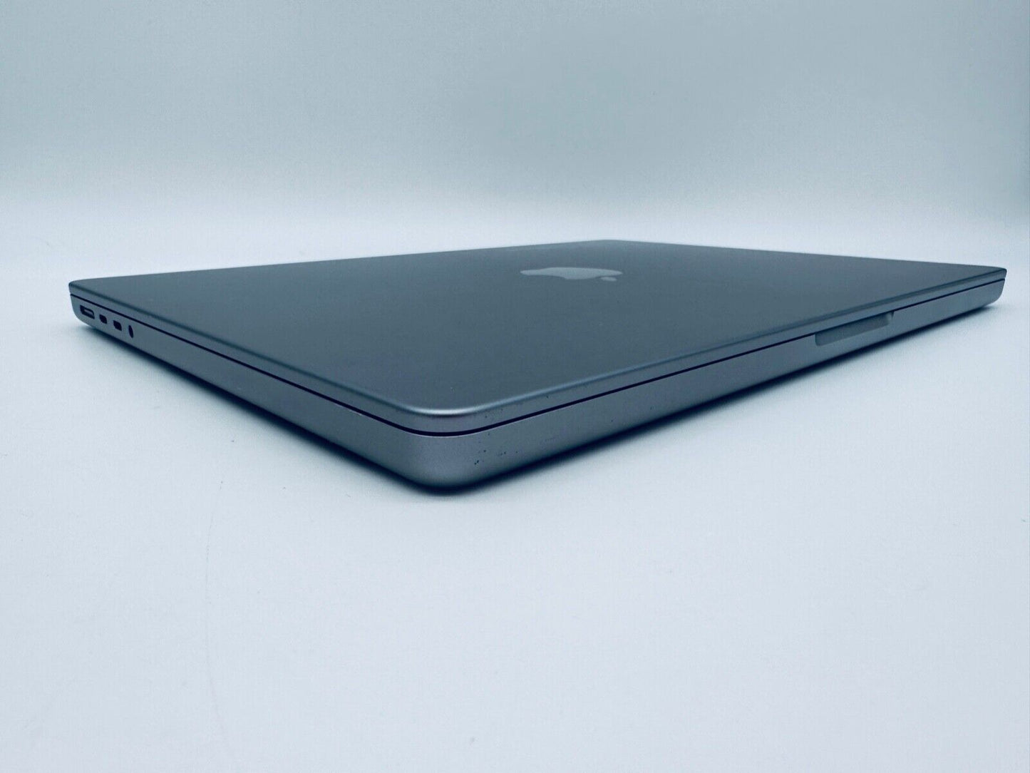 Apple MacBook Pro 14" 2021 M1 Pro 8-Core CPU 14-Core GPU 16GB 512GB SSD