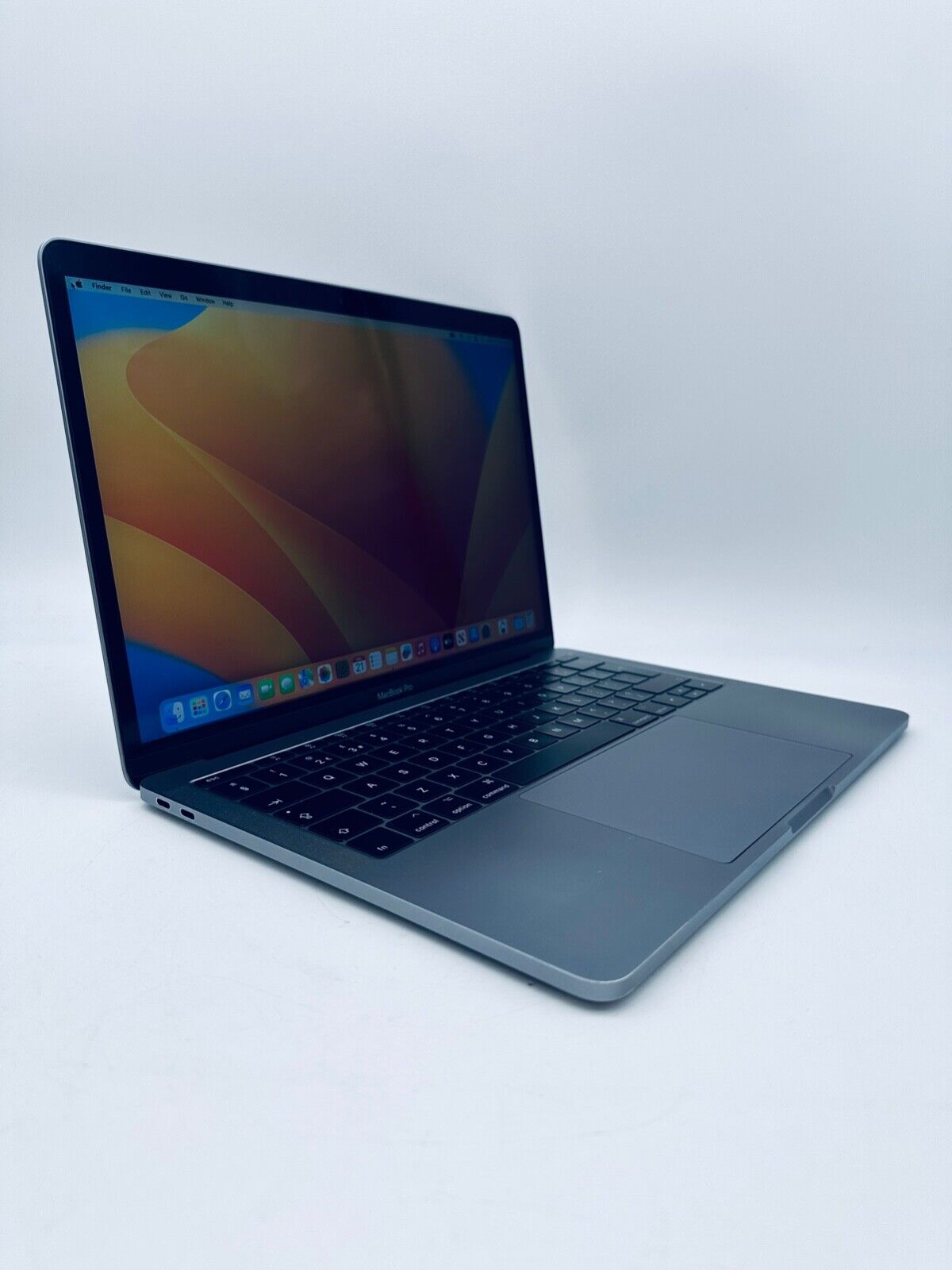 Apple MacBook Pro 13" 2017 Intel Core i5 2.3Ghz 16GB 512GB SSD In Space Grey