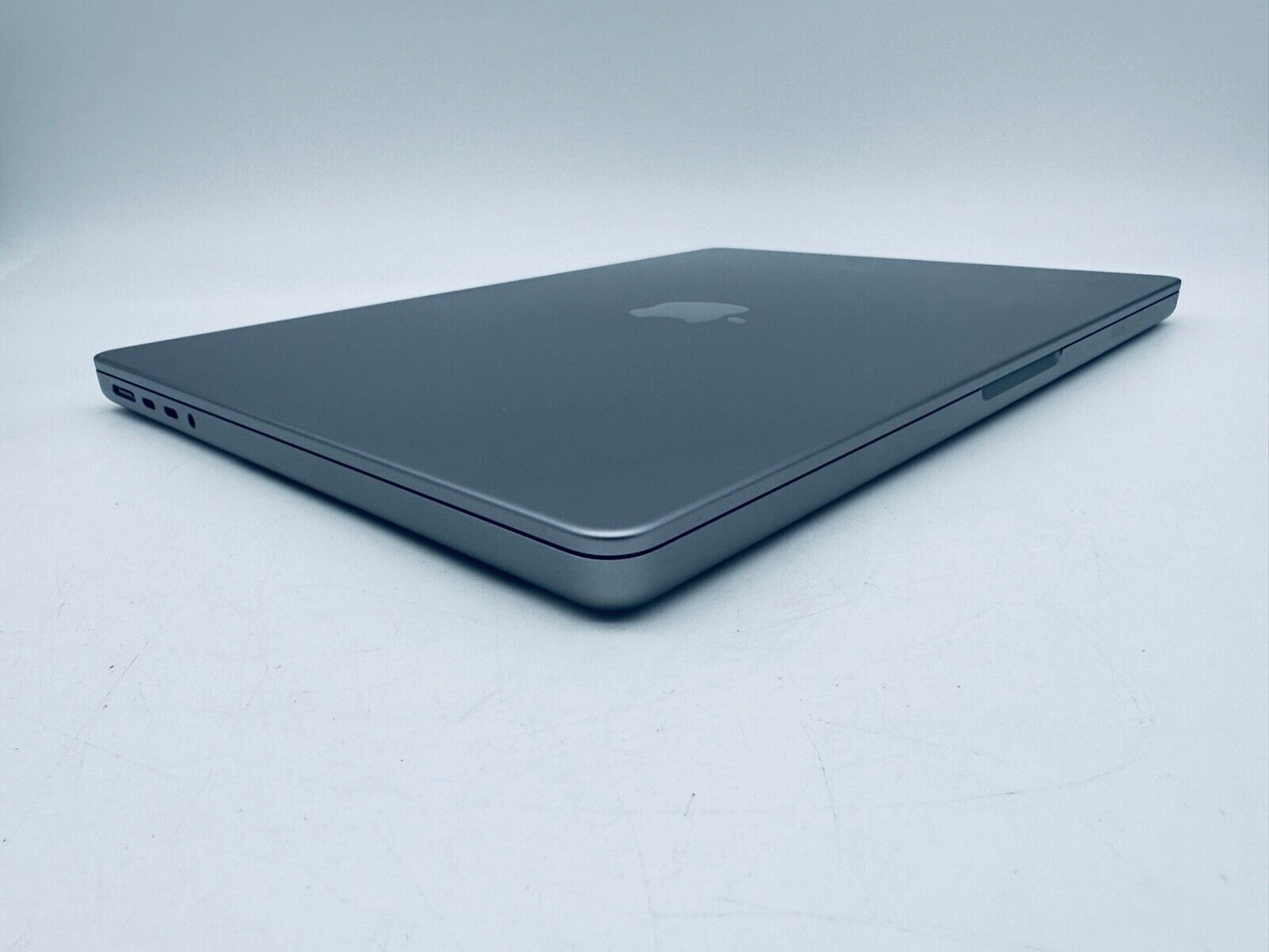Apple MacBook Pro 14" 2021 M1 Max 10-Core CPU, 32-Core GPU, 64GB RAM, 512GB SSD