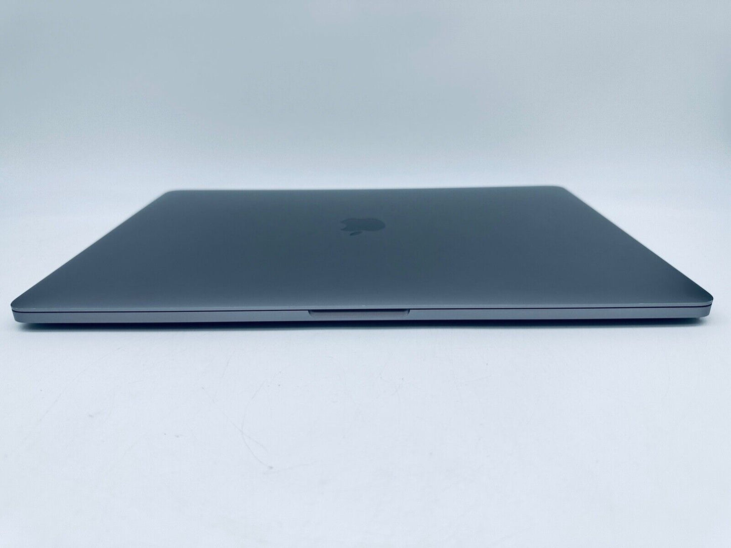 Apple MacBook Pro 15" 2019 Touch Bar ID i9 8-Core 2.4Ghz 32GB 1TB SSD