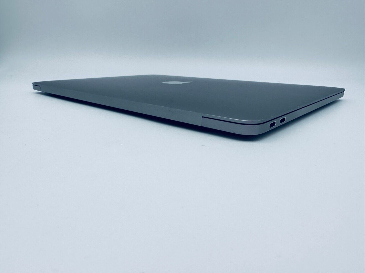 Apple MacBook Pro 13" Inch 2017 Core i7 2.5ghz, 16GB RAM, 1TB SSD