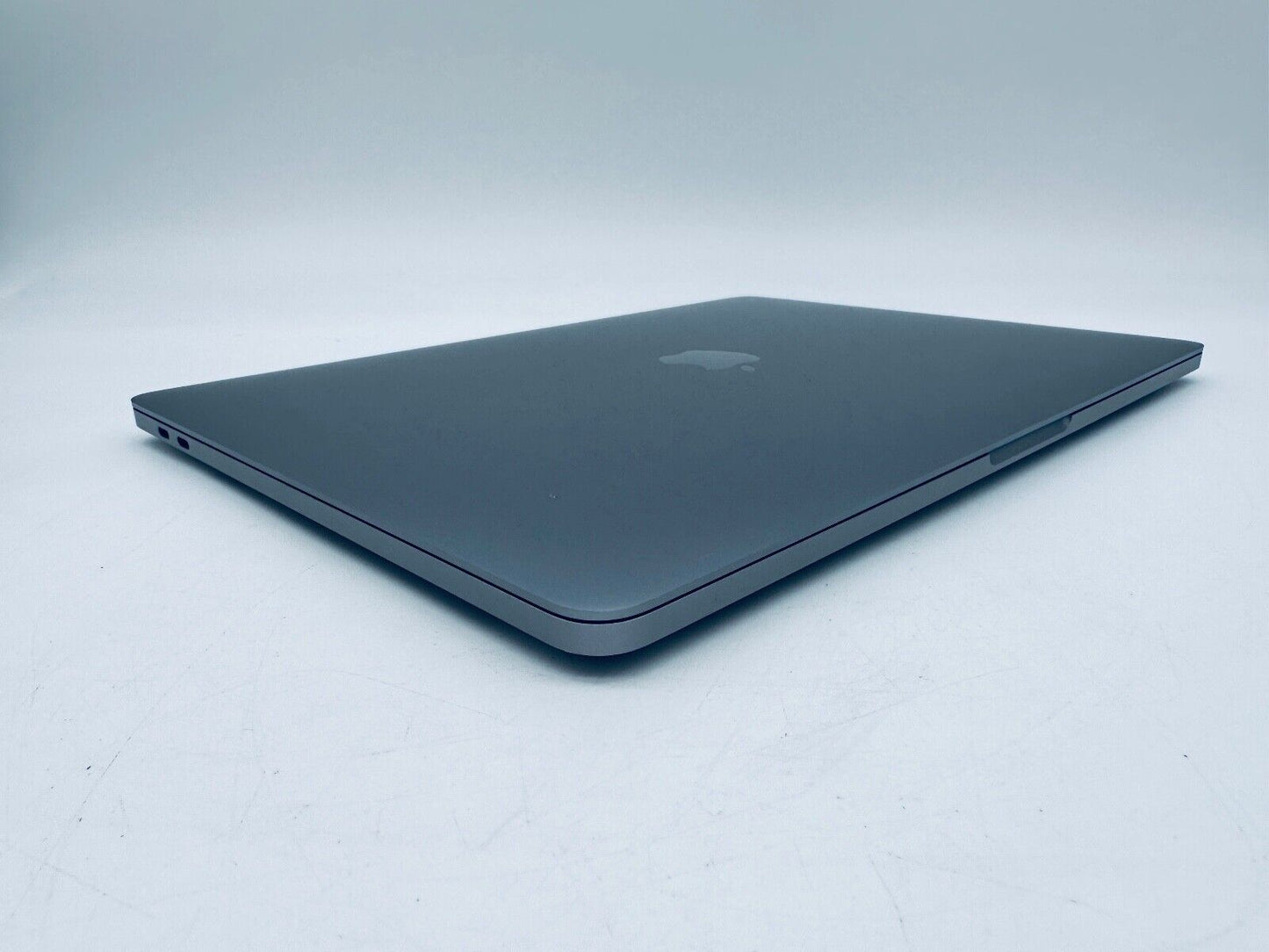 Apple MacBook Pro 13" 2020 Touch Bar Quad Core i7 2.3Ghz 32GB 2TB SSD