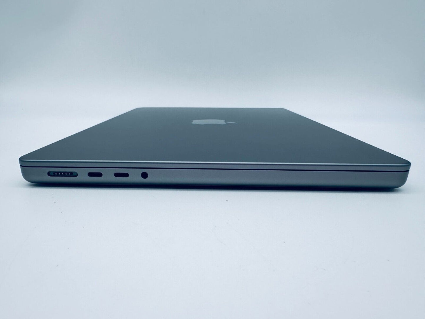 Apple MacBook Pro 14" 2023 M2 Pro 10-Core CPU 16-Core GPU 16GB Ram 512GB SSD