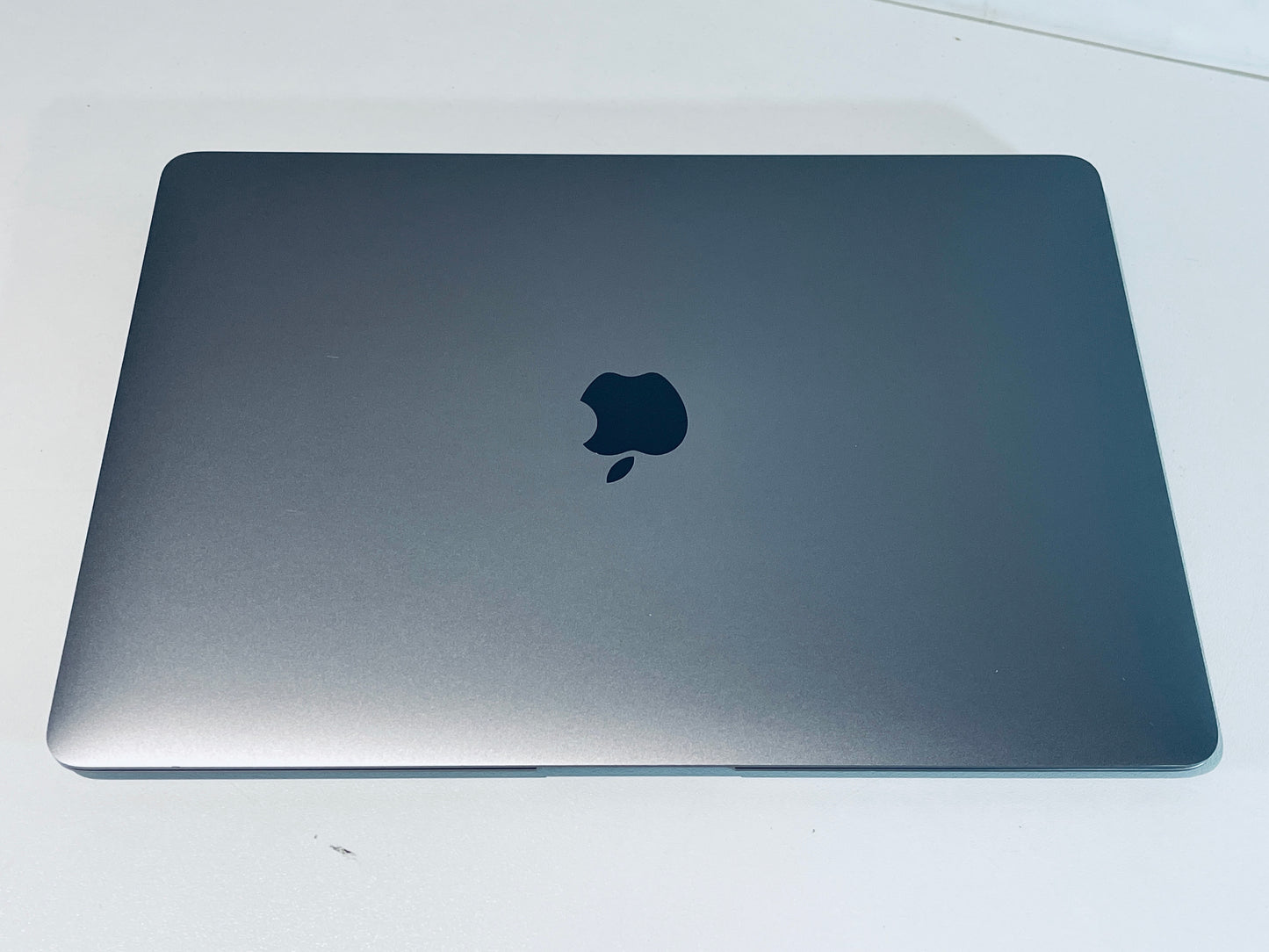 Apple MacBook Air 13" Retina Touch ID 2020 Intel Core i7 1.2Ghz 16GB 2TB SSD