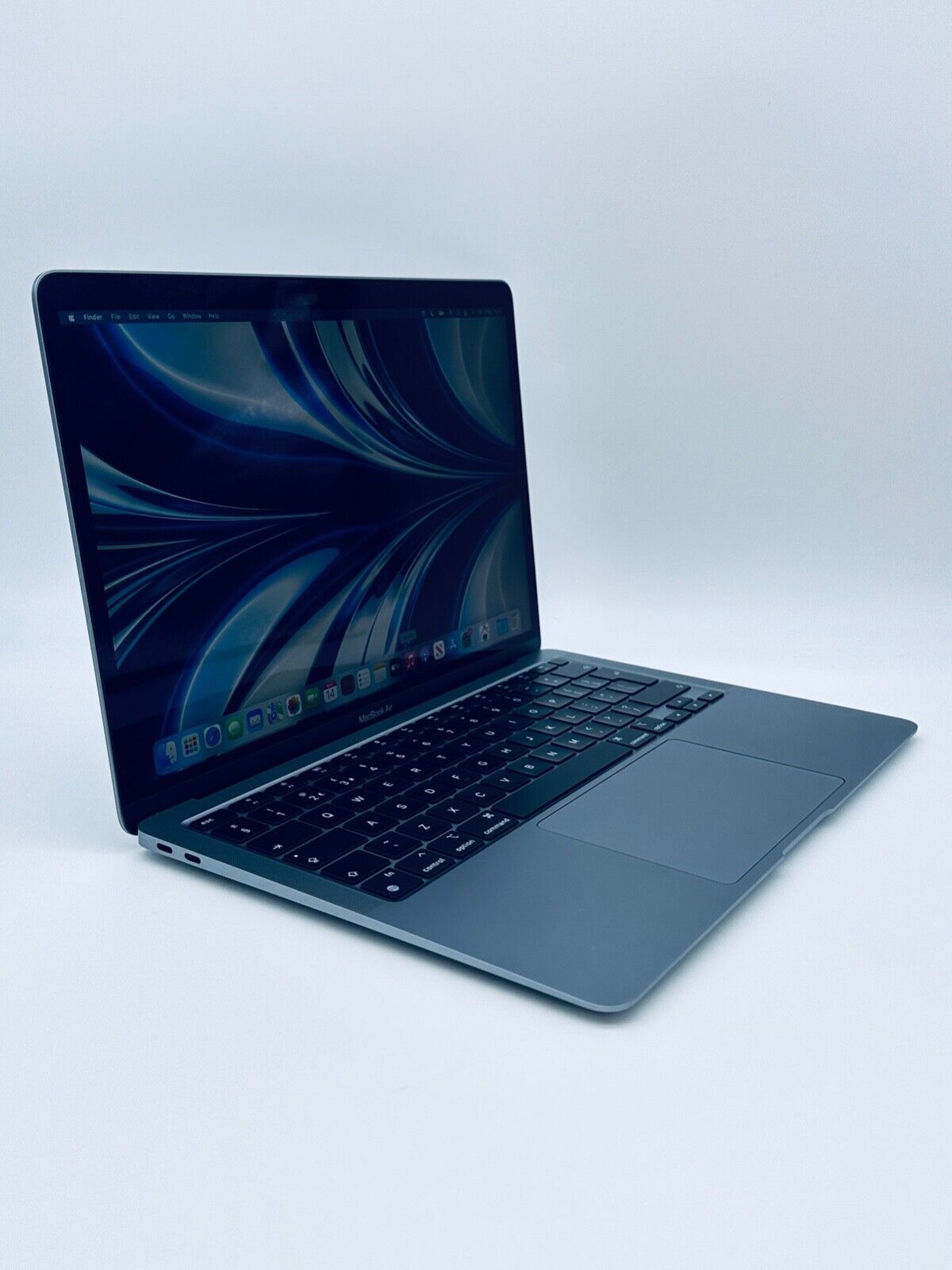 Apple MacBook Air M1 13" Retina 8-Core CPU 8-Core GPU 16GB Ram 1TB SSD