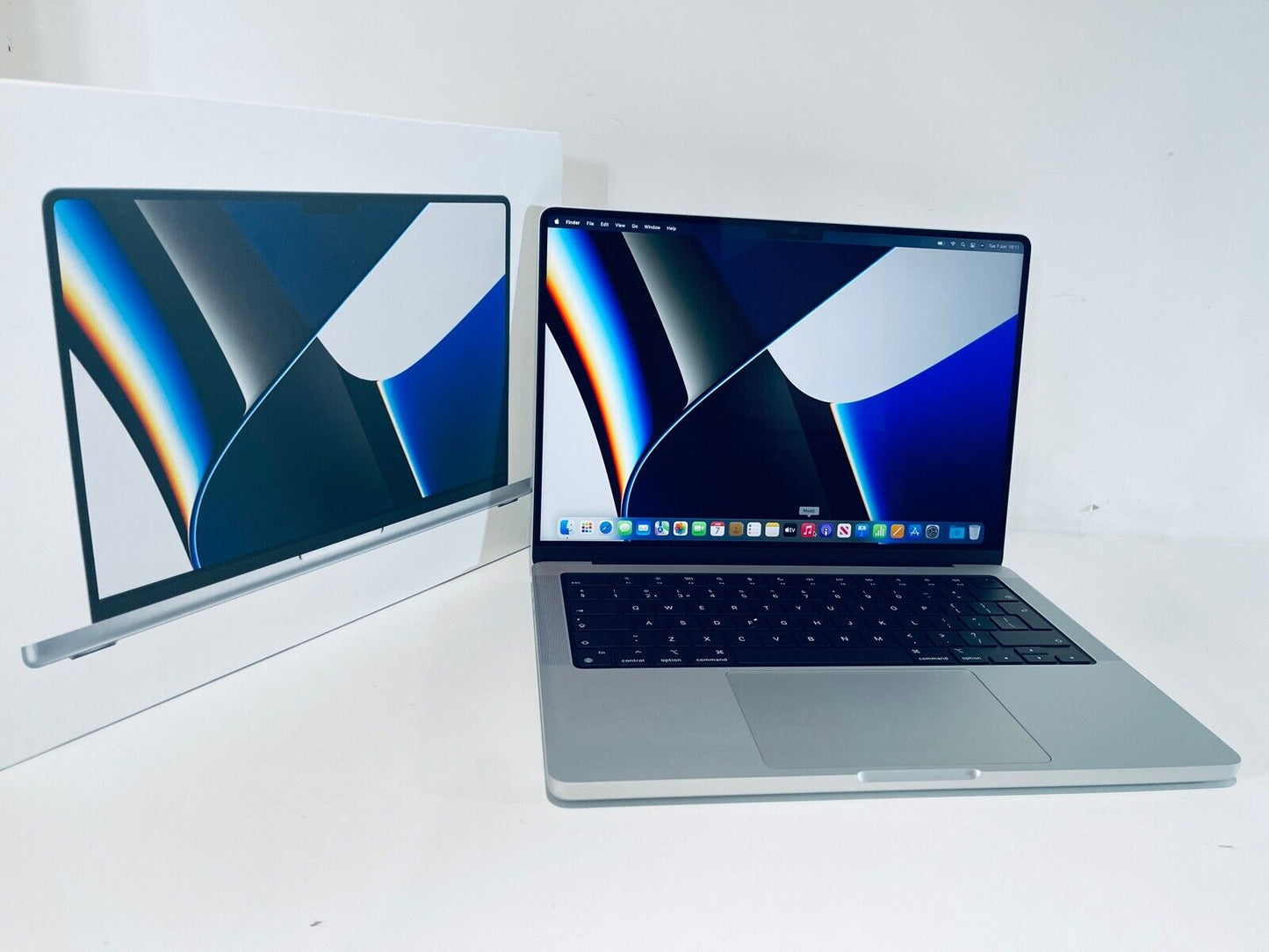 Apple MacBook Pro 14" 2021 M1 Pro 8-Core CPU 14-Core GPU 16GB 512GB