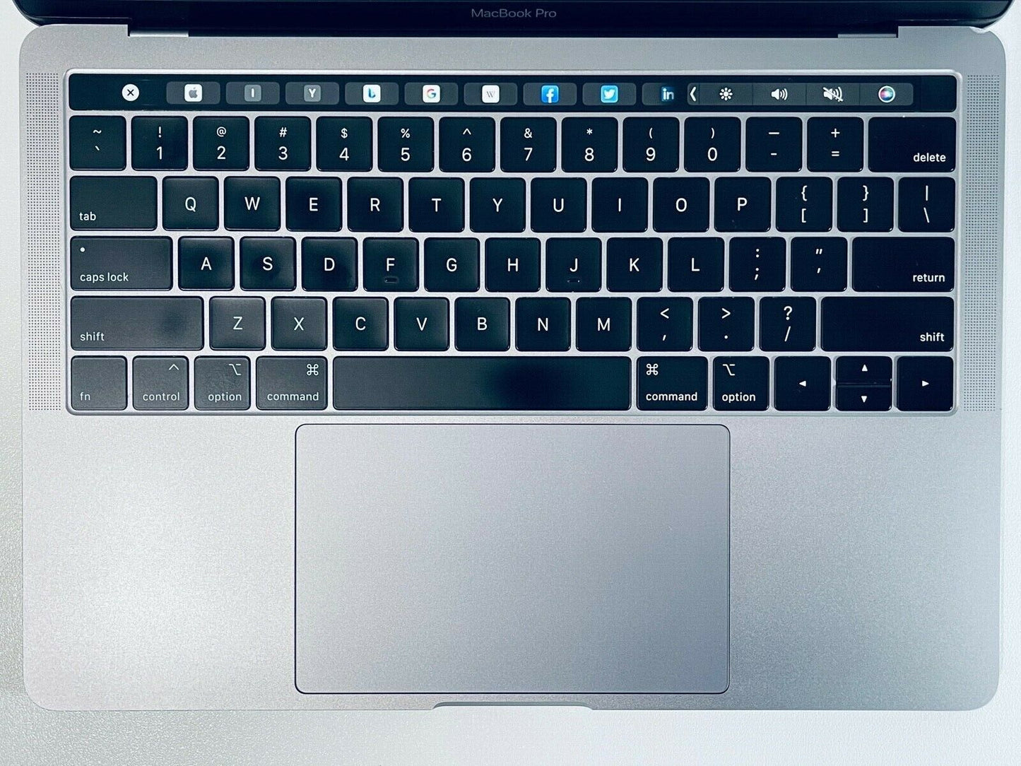 Apple MacBook Pro 13" 2019 Touch Bar Intel Quad Core i7 2.8Ghz 16GB 2TB SSD
