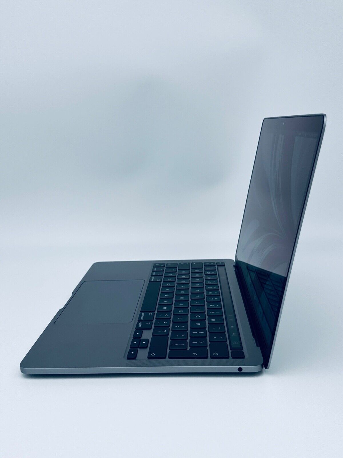 Apple MacBook Pro 13 Touch Bar ID M1 8-Core 8-GPU 16GB Ram 1TB SSD