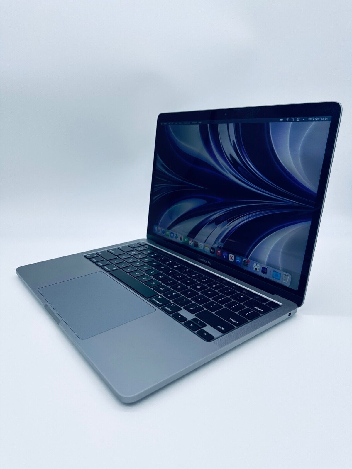 Apple MacBook Pro 13 Touch Bar ID M1 8-Core 8-GPU 16GB Ram 1TB SSD