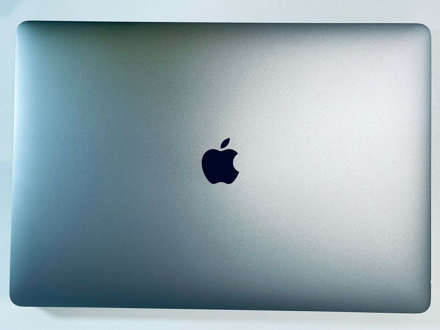 Apple MacBook Pro 15" Touch Bar ID i7 Quad Core 2.9Ghz 16GB 512GB