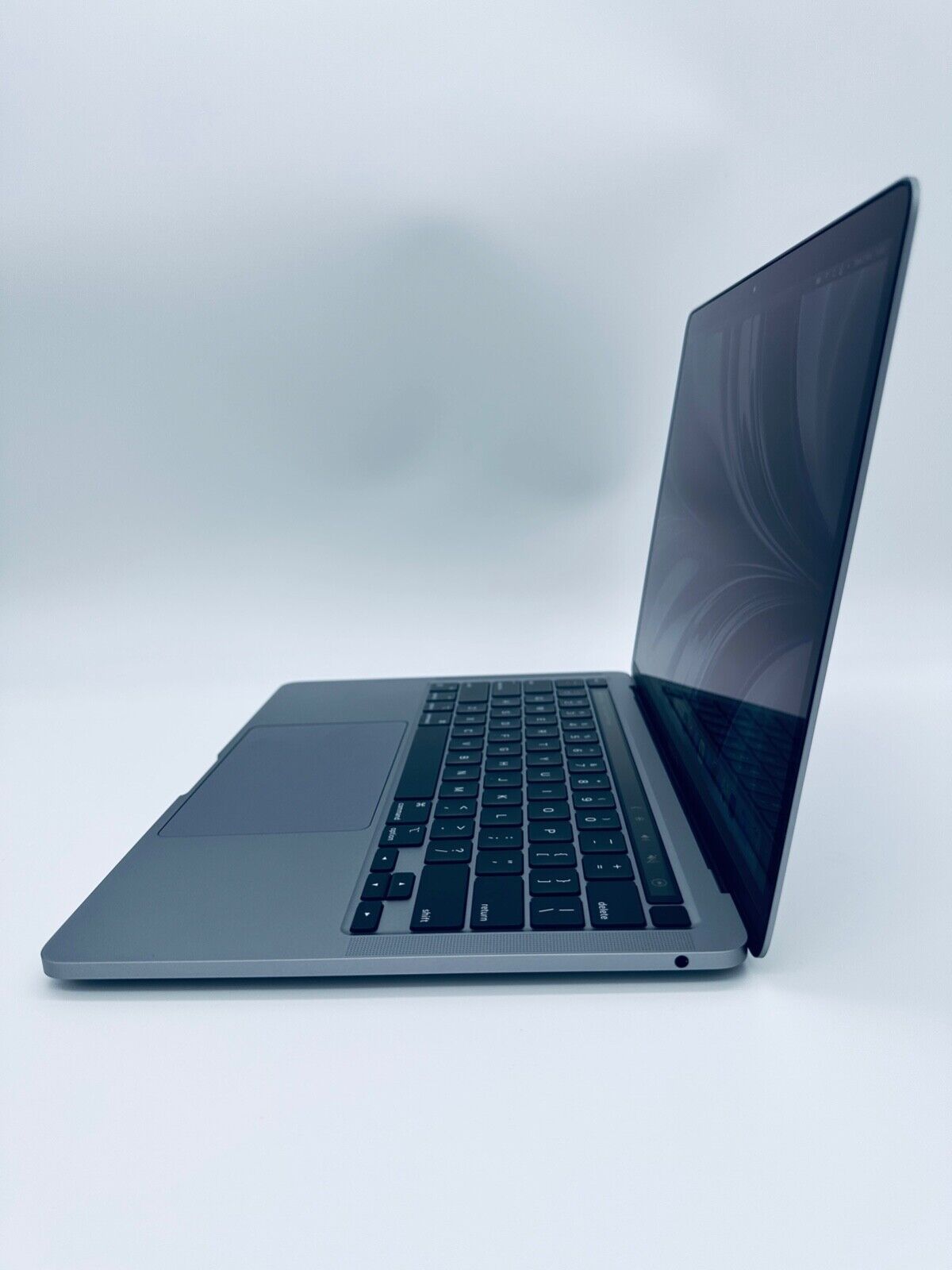 Apple MacBook Pro 13 Touch Bar ID M1 8-Core 8-GPU 16GB Ram 1TB SSD