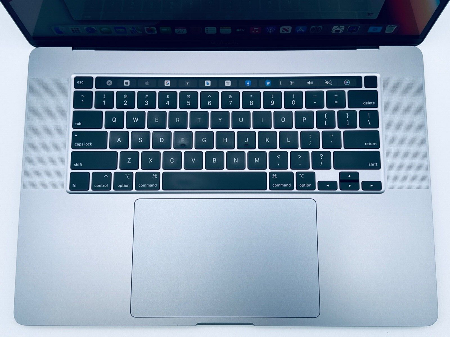 Apple MacBook Pro Retina 16" 2019 Touch Bar ID i9 8 Core 2.4Ghz 32GB 2TB SSD, AMD Radeon 5600M with 8GB RAM