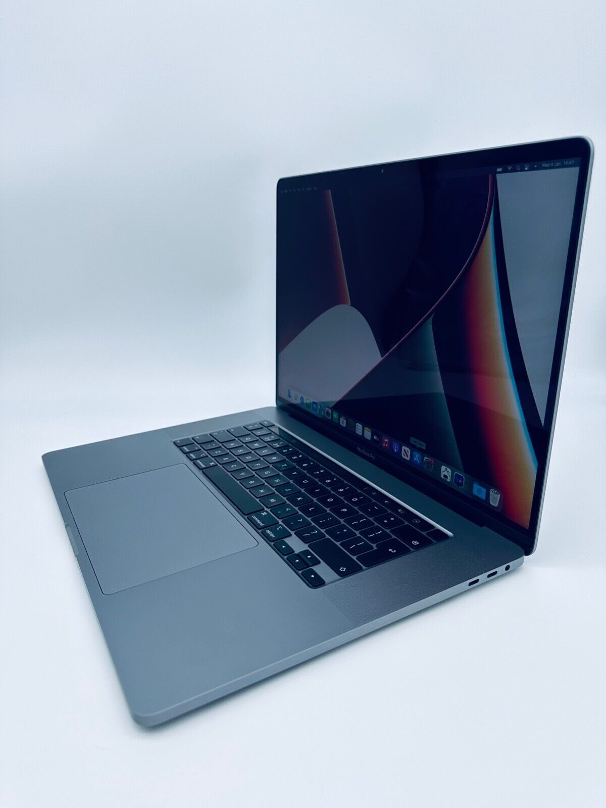 Apple MacBook Pro Retina 16" 2019 Touch Bar i9 8-Core 2.3Ghz 16GB 1TB SSD