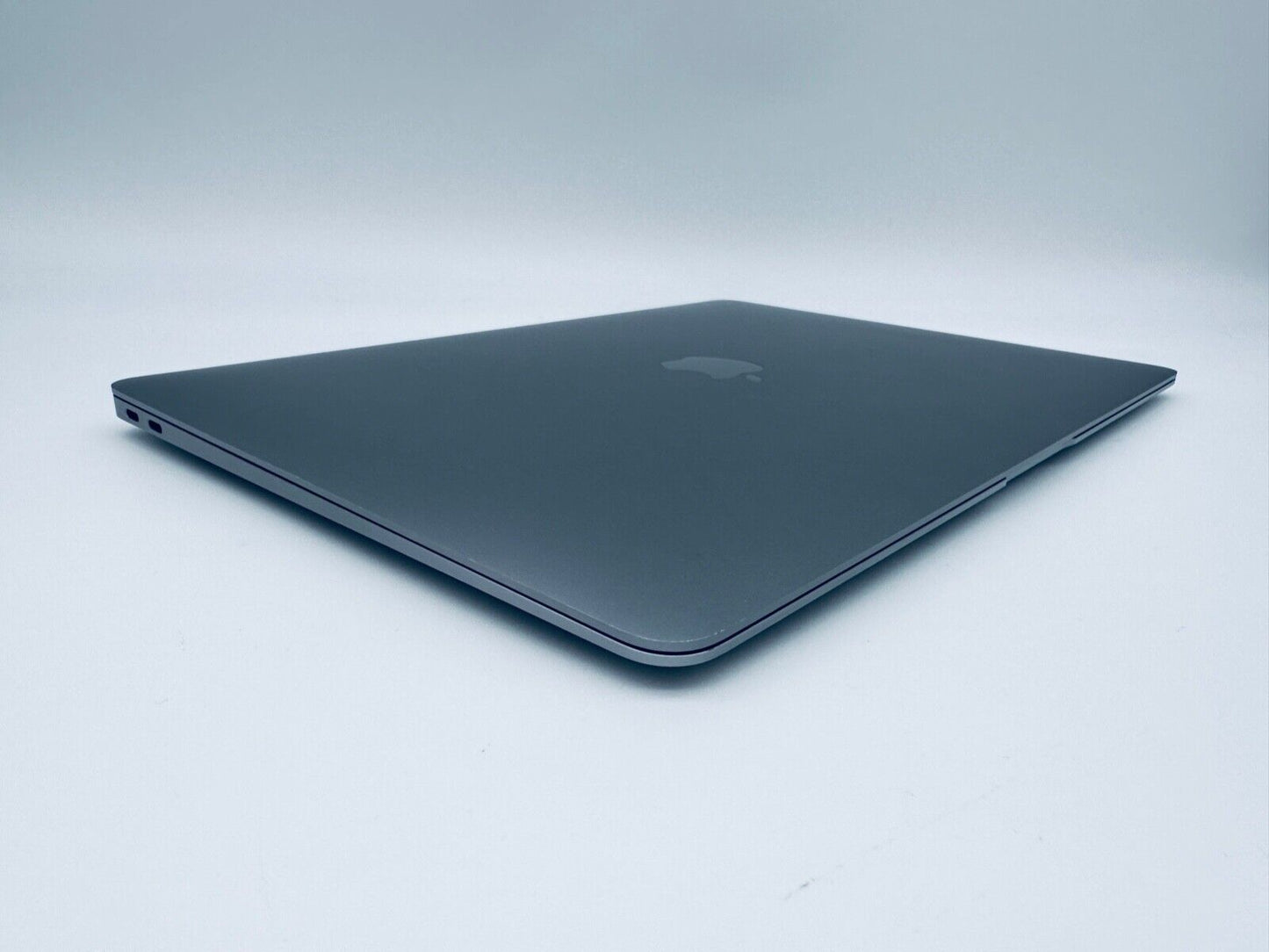 Apple MacBook Air 13" Retina M1 8-Core CPU 7-GPU 8GB Ram 256GB SSD