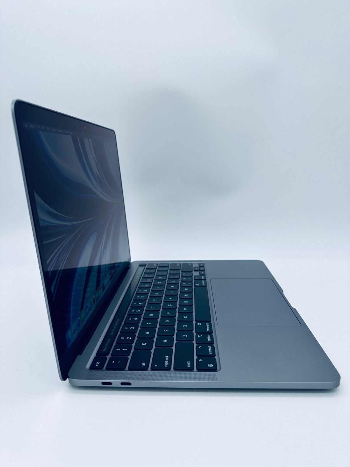 Apple MacBook Pro 13 Touch Bar ID M1 8-Core 8-GPU, 8GB Ram, 1TB SSD