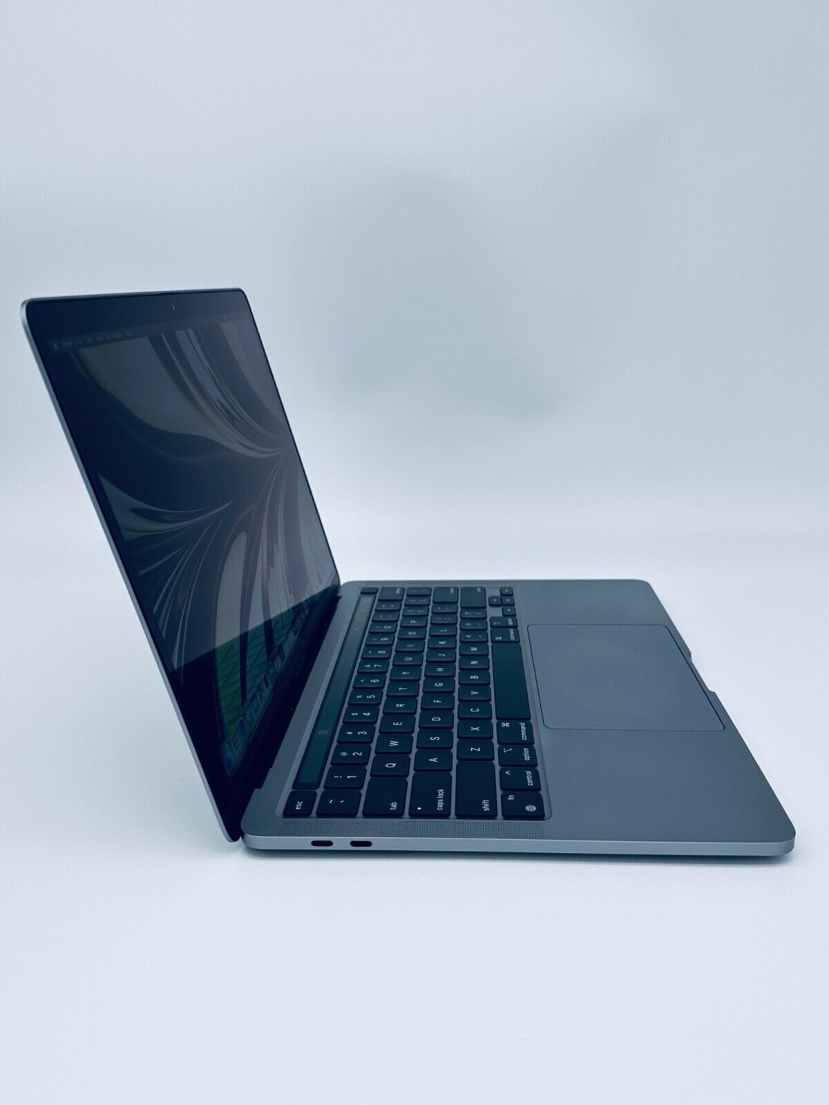 Apple MacBook Pro 13 Touch Bar ID M1 8-Core 8-GPU 16GB Ram 1TB SSD