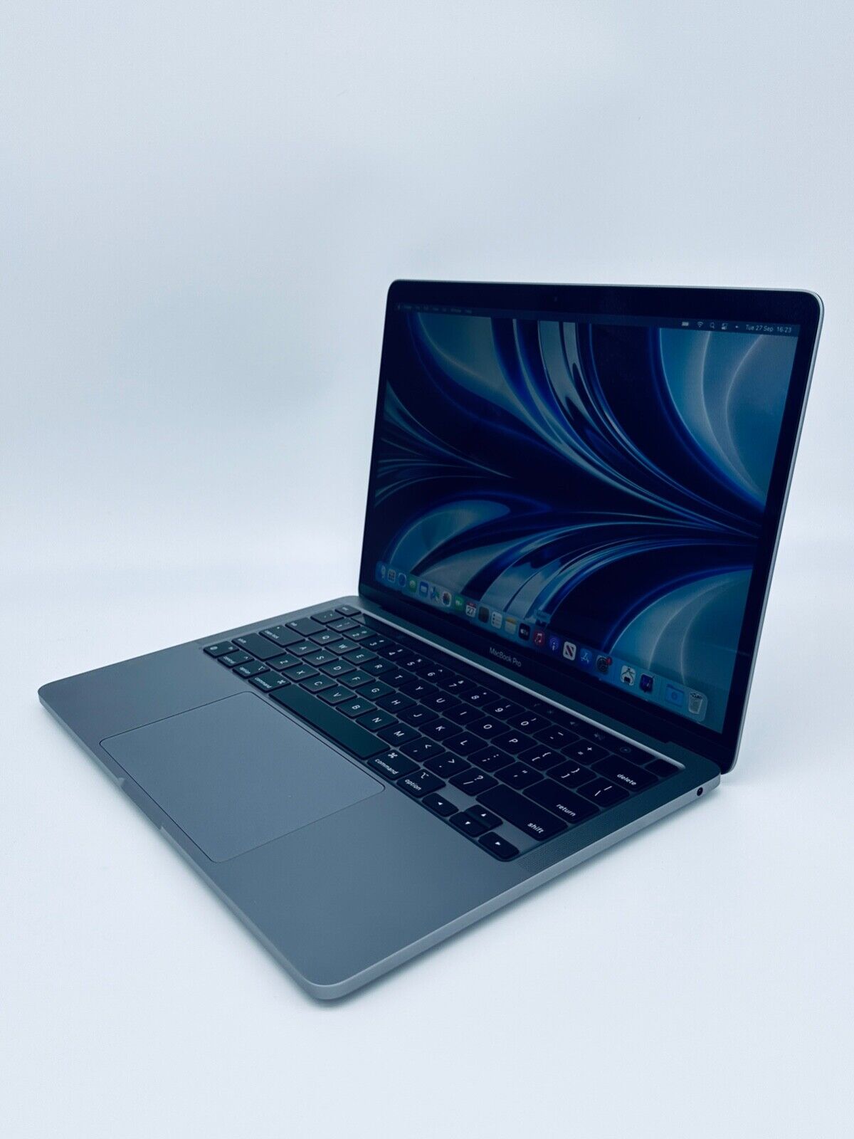 Apple MacBook Pro 13 Touch Bar ID M1 8-Core 8-GPU 8GB Ram 512GB SSD
