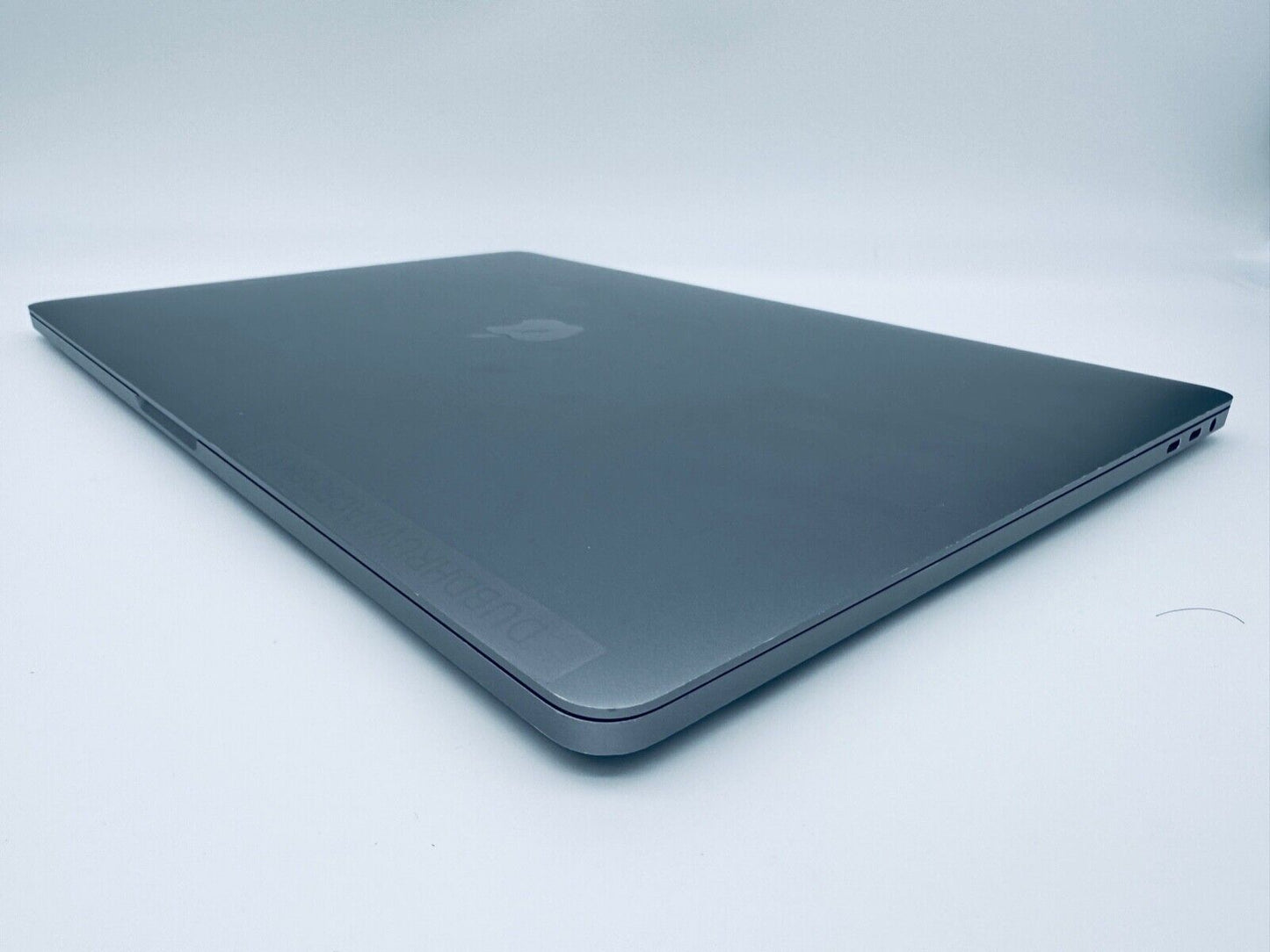 Apple MacBook Pro 15" 2018 Touch Bar ID i7 6-Core 2.2Ghz 32GB 256GB SSD