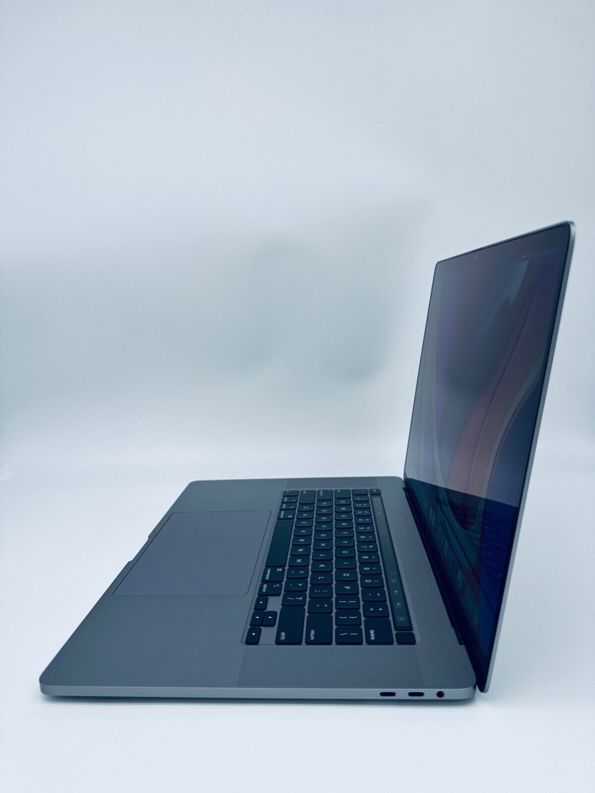 Apple MacBook Pro Retina 16" 2019 Touch Bar i9 8 Core 2.4Ghz 32GB 2TB SSD