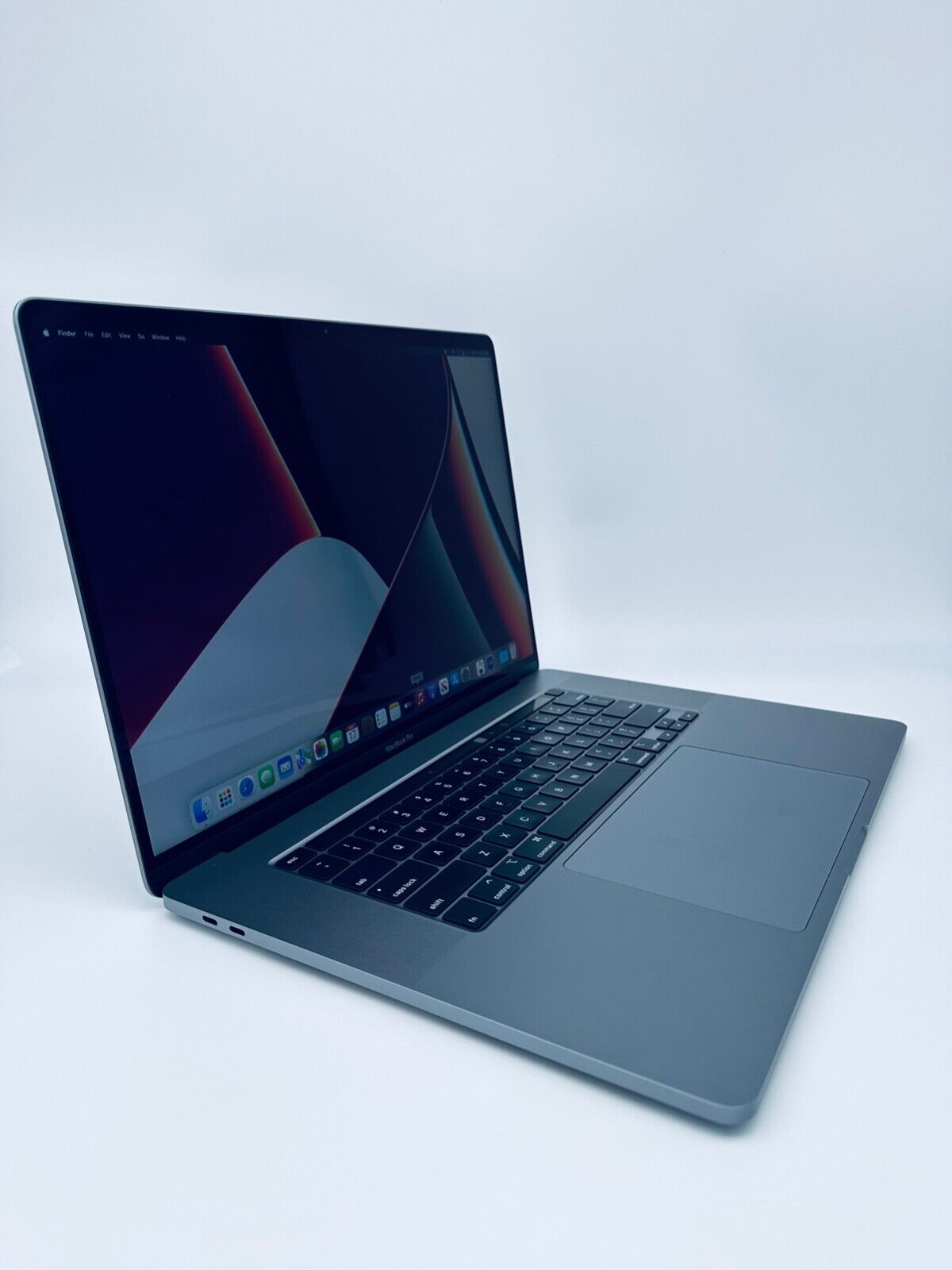 Apple MacBook Pro Retina 16" 2019 Touch Bar ID i9 8-Core 2.4Ghz 64GB 8TB SSD, AMD Radeon Pro 5600M