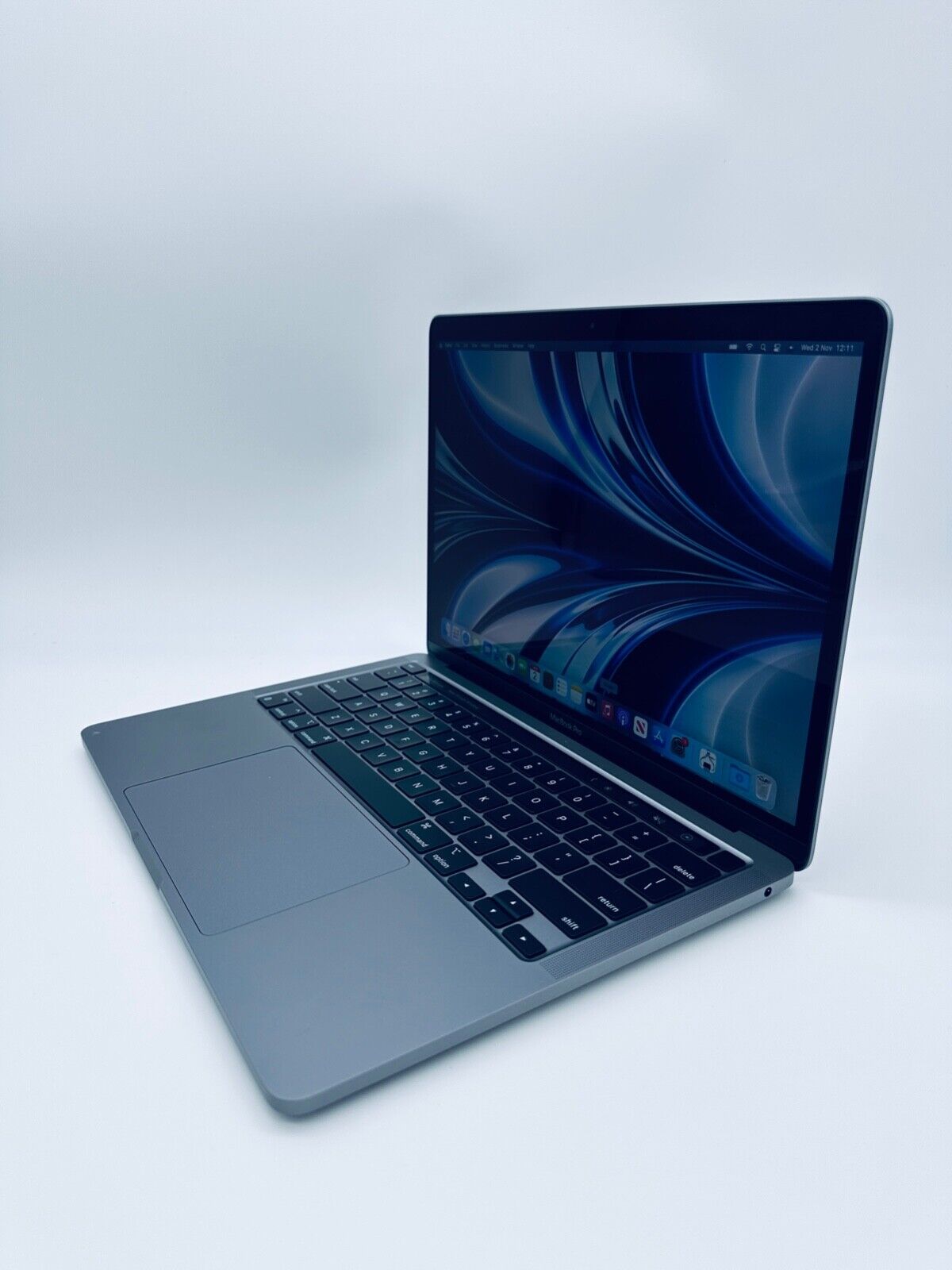 Apple MacBook Pro 13 Touch Bar ID M1 8-Core 8-GPU, 8GB Ram, 1TB SSD